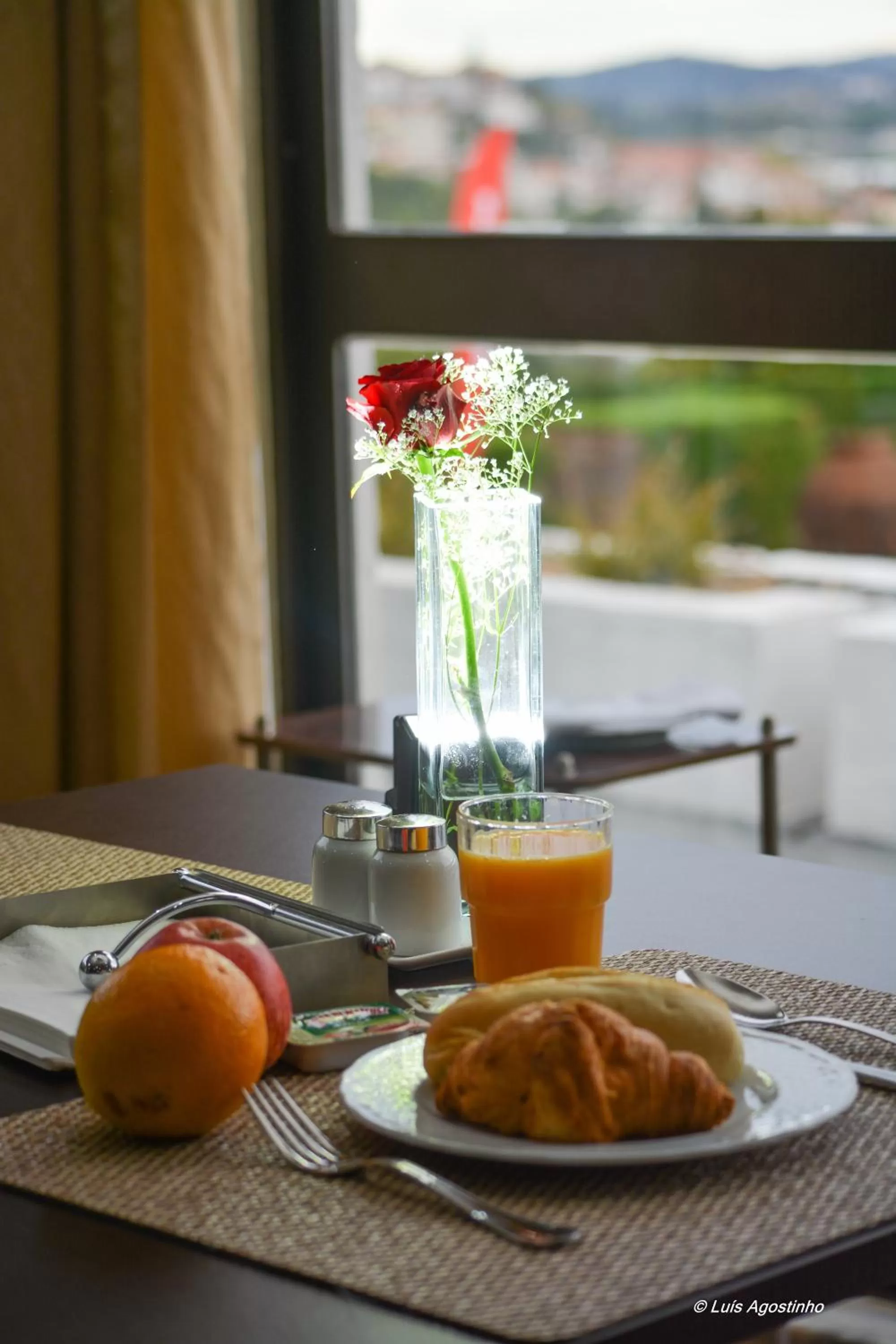 Buffet breakfast in Hotel D. Luis