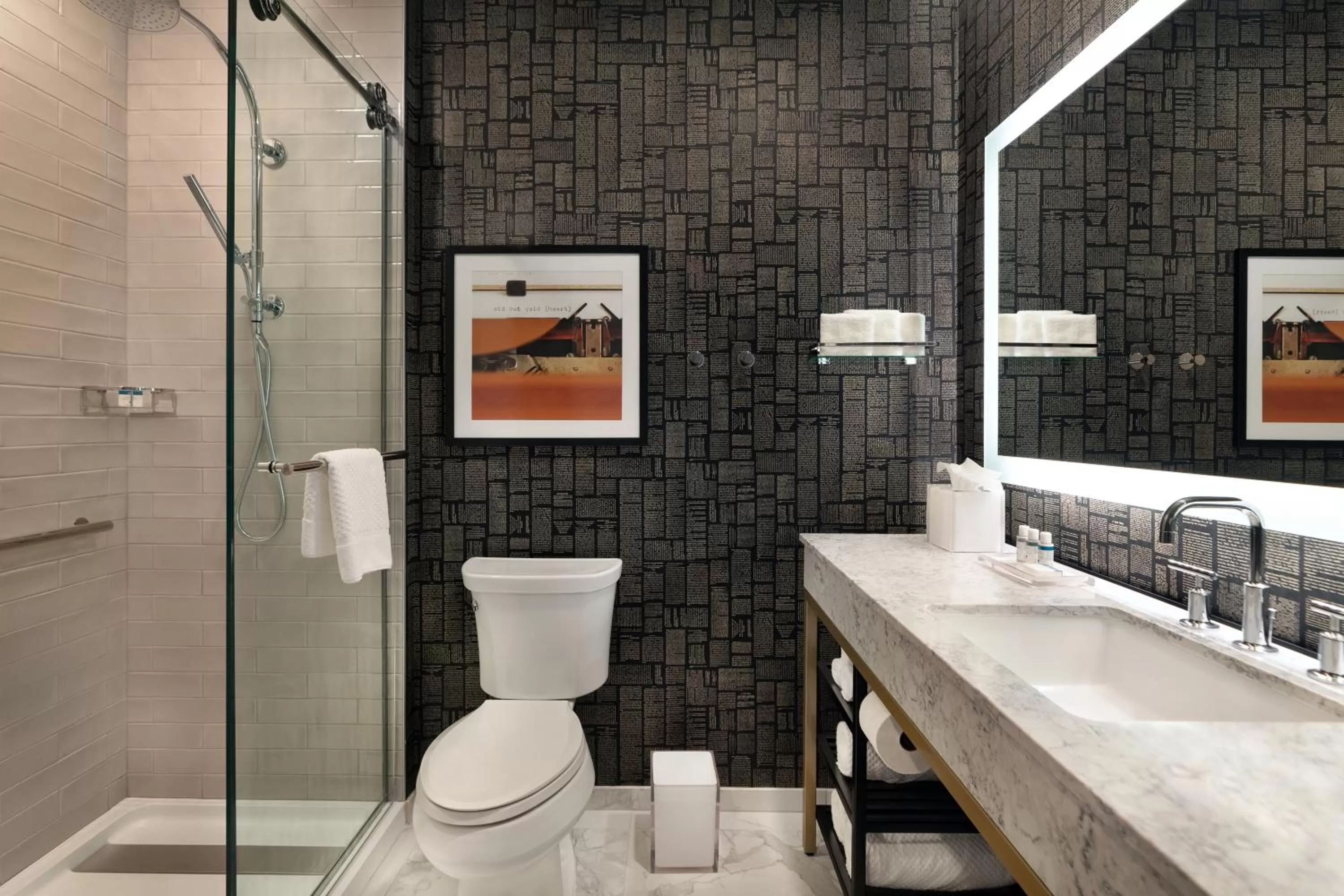 Corner King Room with Mountain View in The Slate Hotel Denver Downtown, Tapestry by Hilton