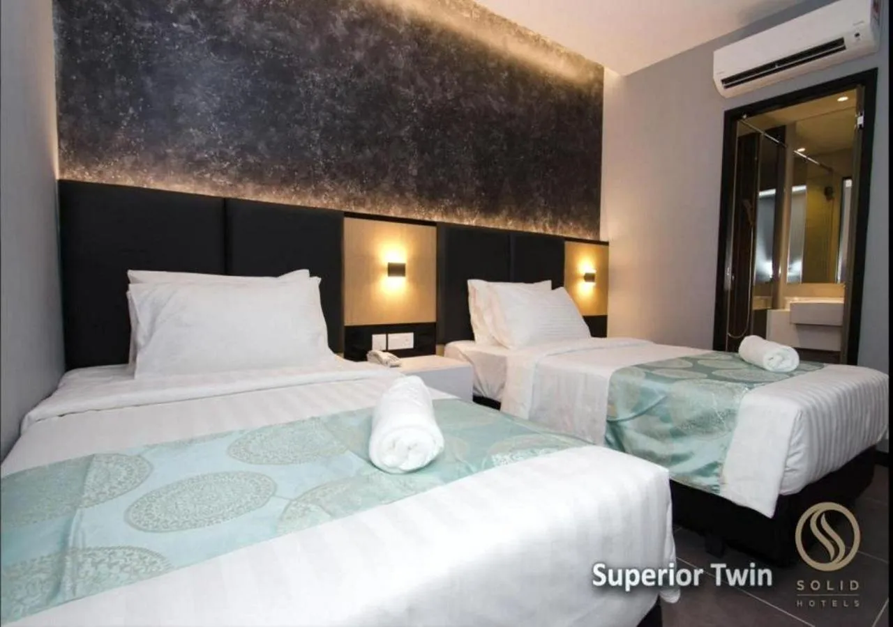 Standard Twin Room in Solid Hotels