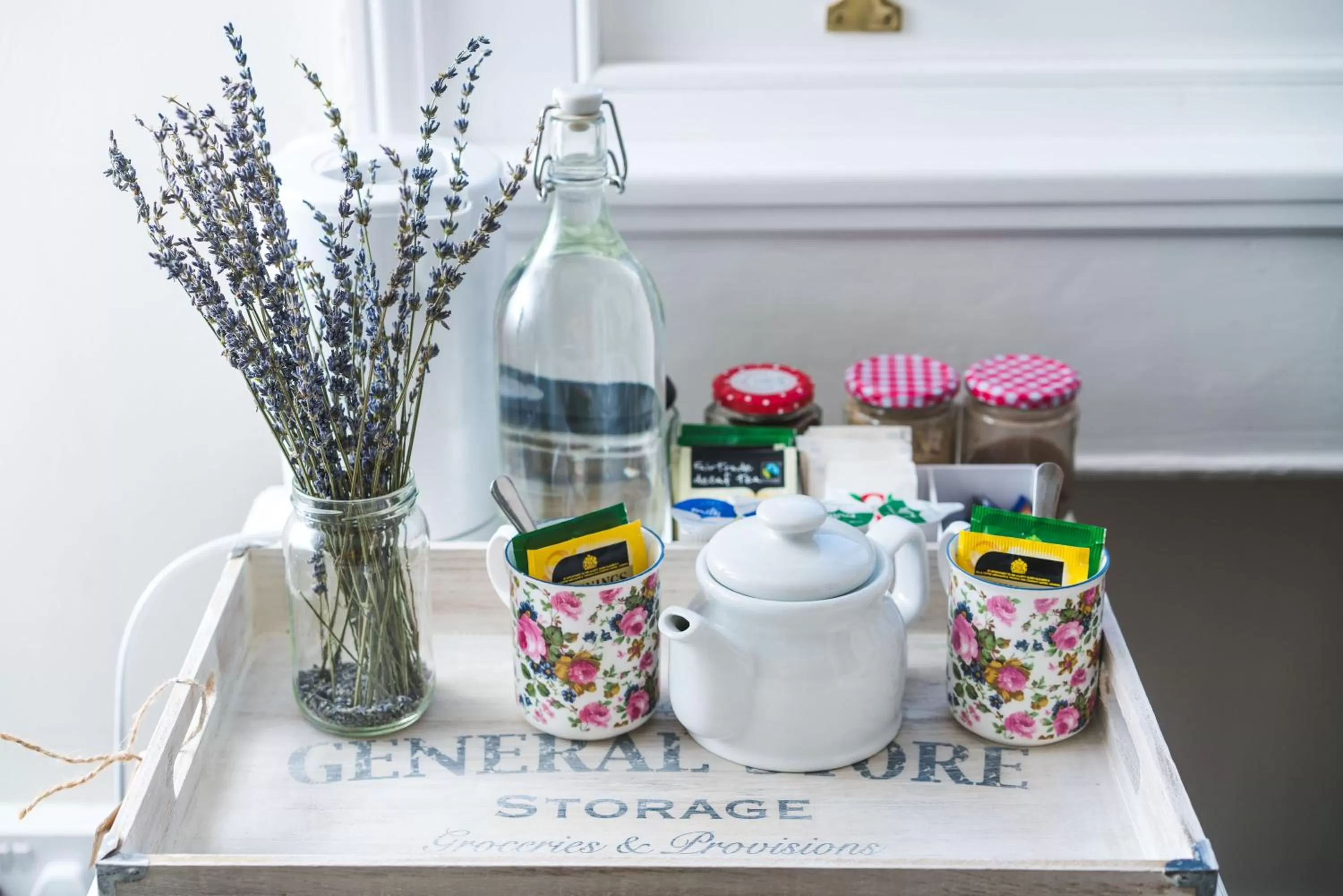 Standard Twin Room in The Henry Guest House