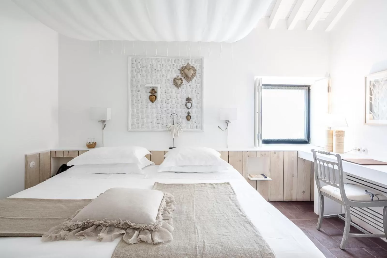 Junior Suite in Torre de Palma Wine Hotel, Monforte, a Member of Design Hotels