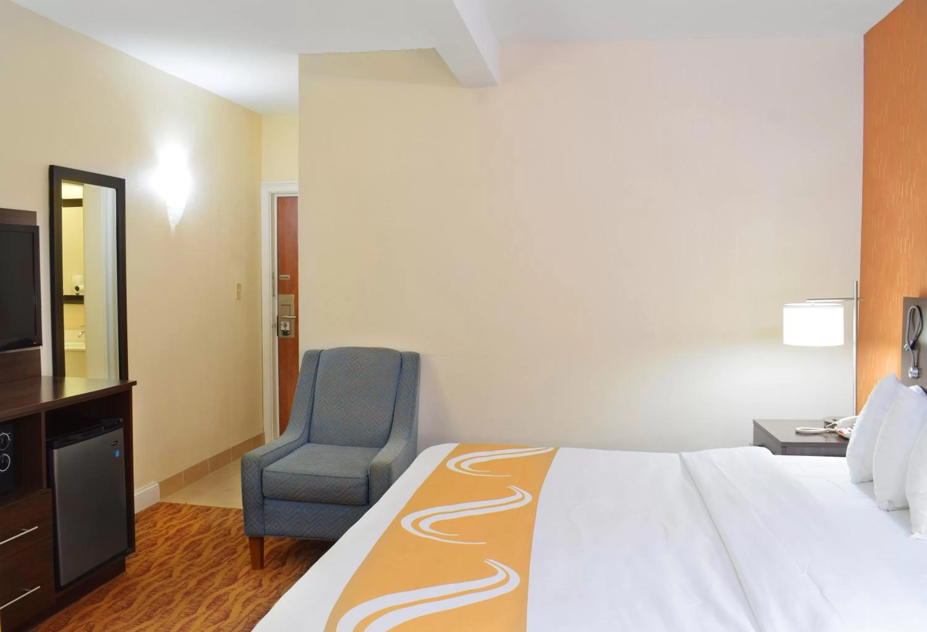 Queen Room with Two Queen Beds - Non-Smoking in Quality Inn & Suites Middletown - Newport