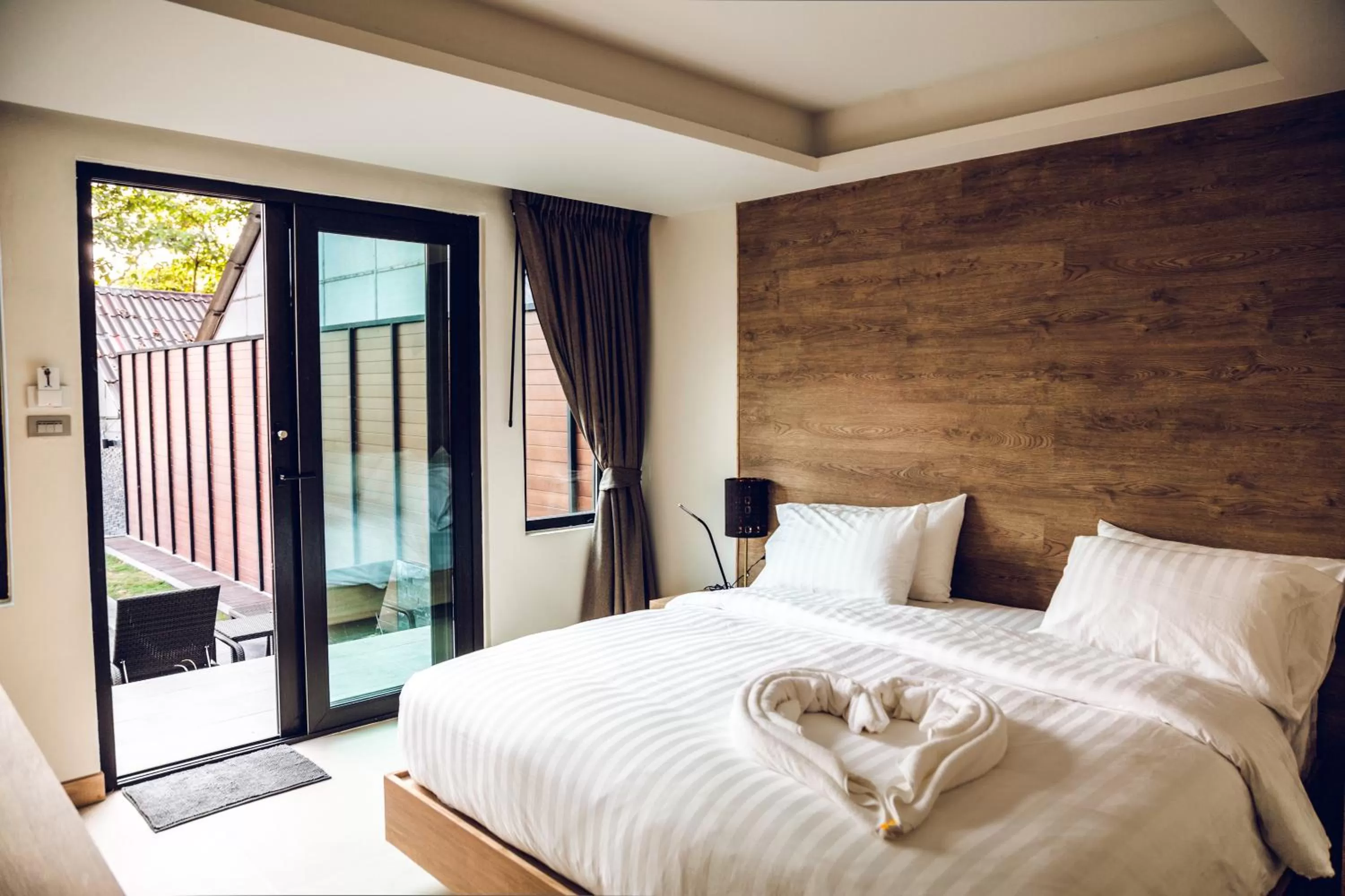 Superior Room with Pool View in 15 Palms Beach Resort