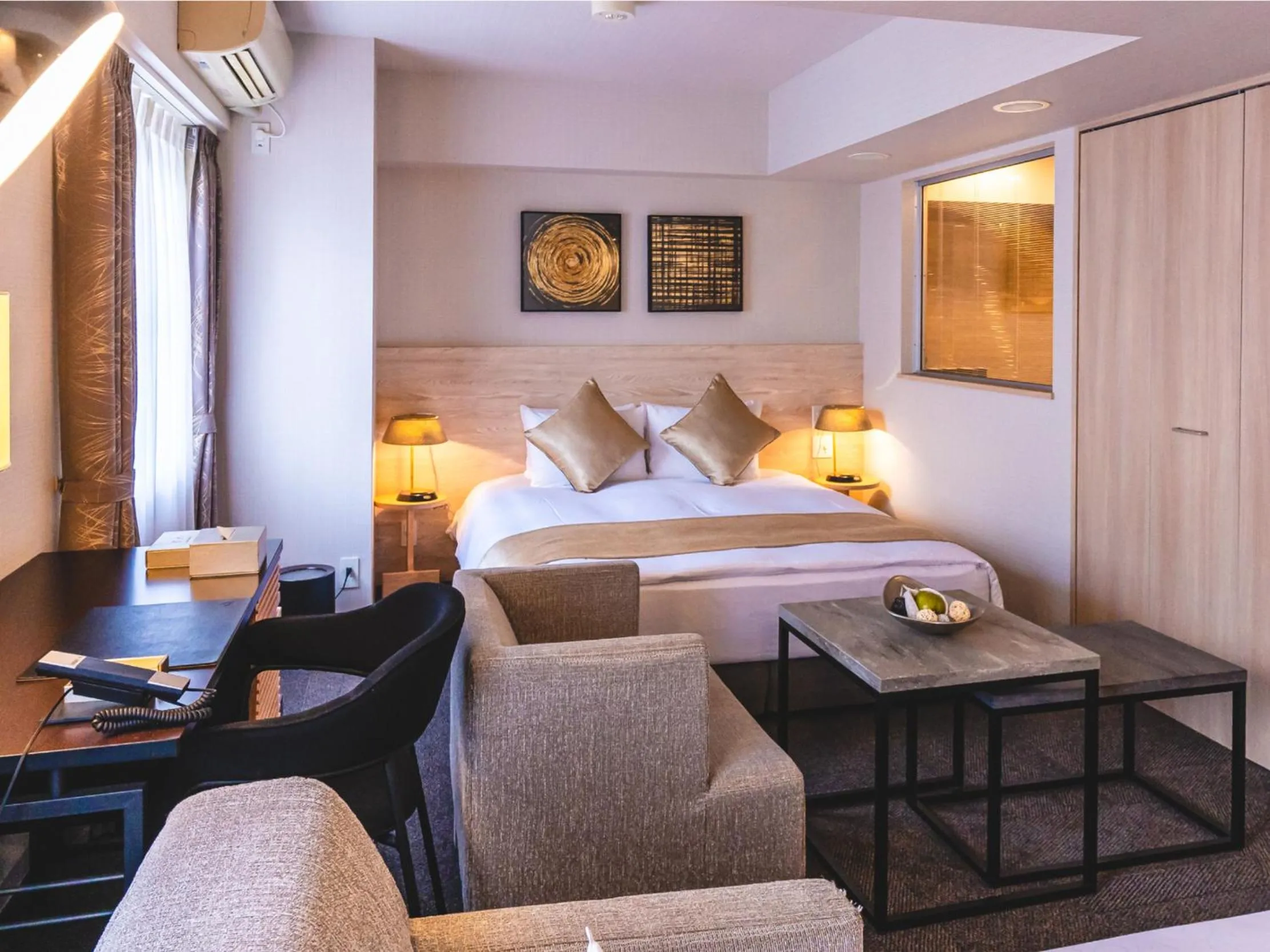 Luxury Double Room with Sofa bed in Roppongi Hotel S