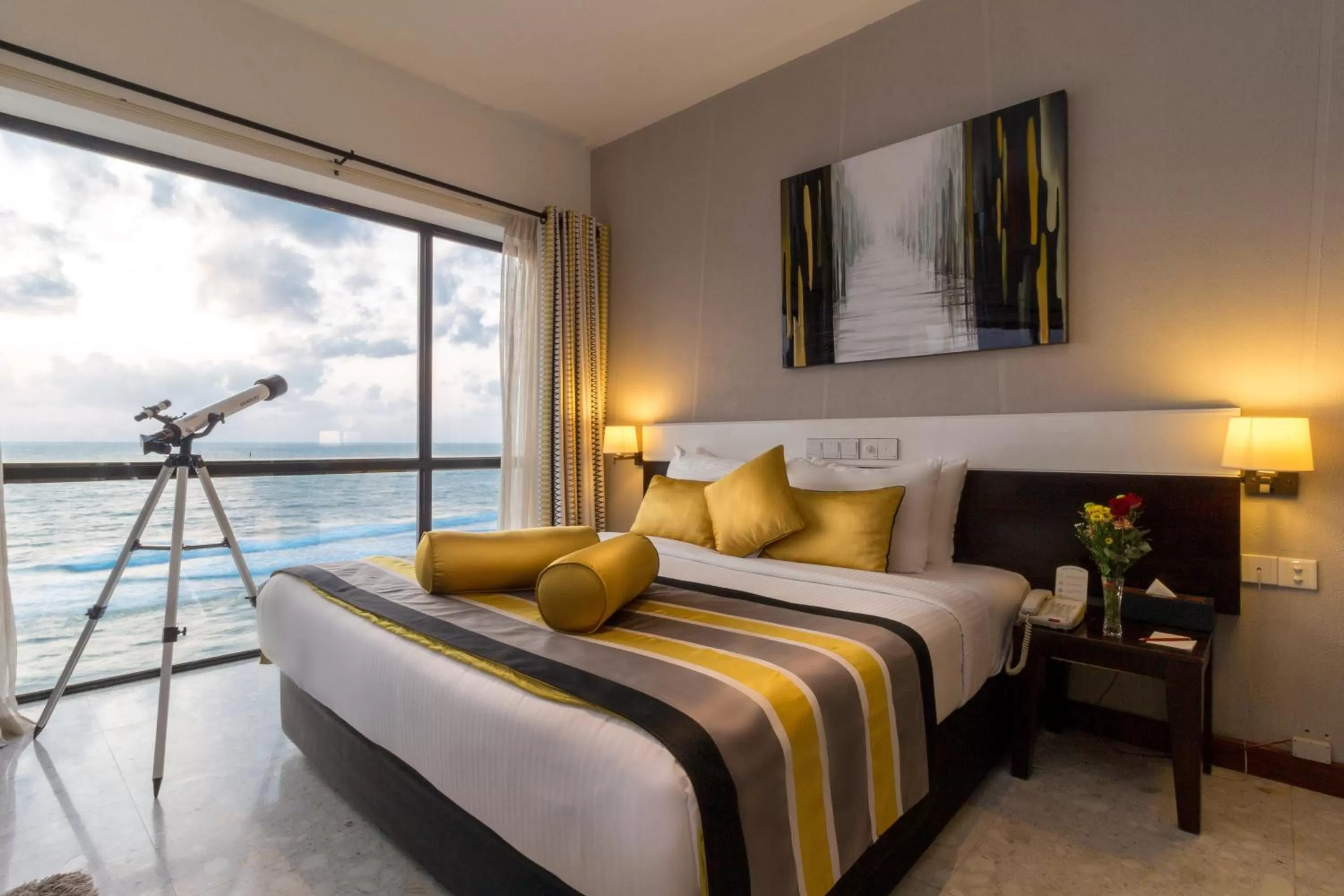 Studio with Ocean View - Early Check-in at 11 AM & Late Check-out at 2 PM (on Availability), 15% Discount on Food & Beverage and 10% Discount on Spa in The Ocean Colombo - Guaranteed Sea View Rooms