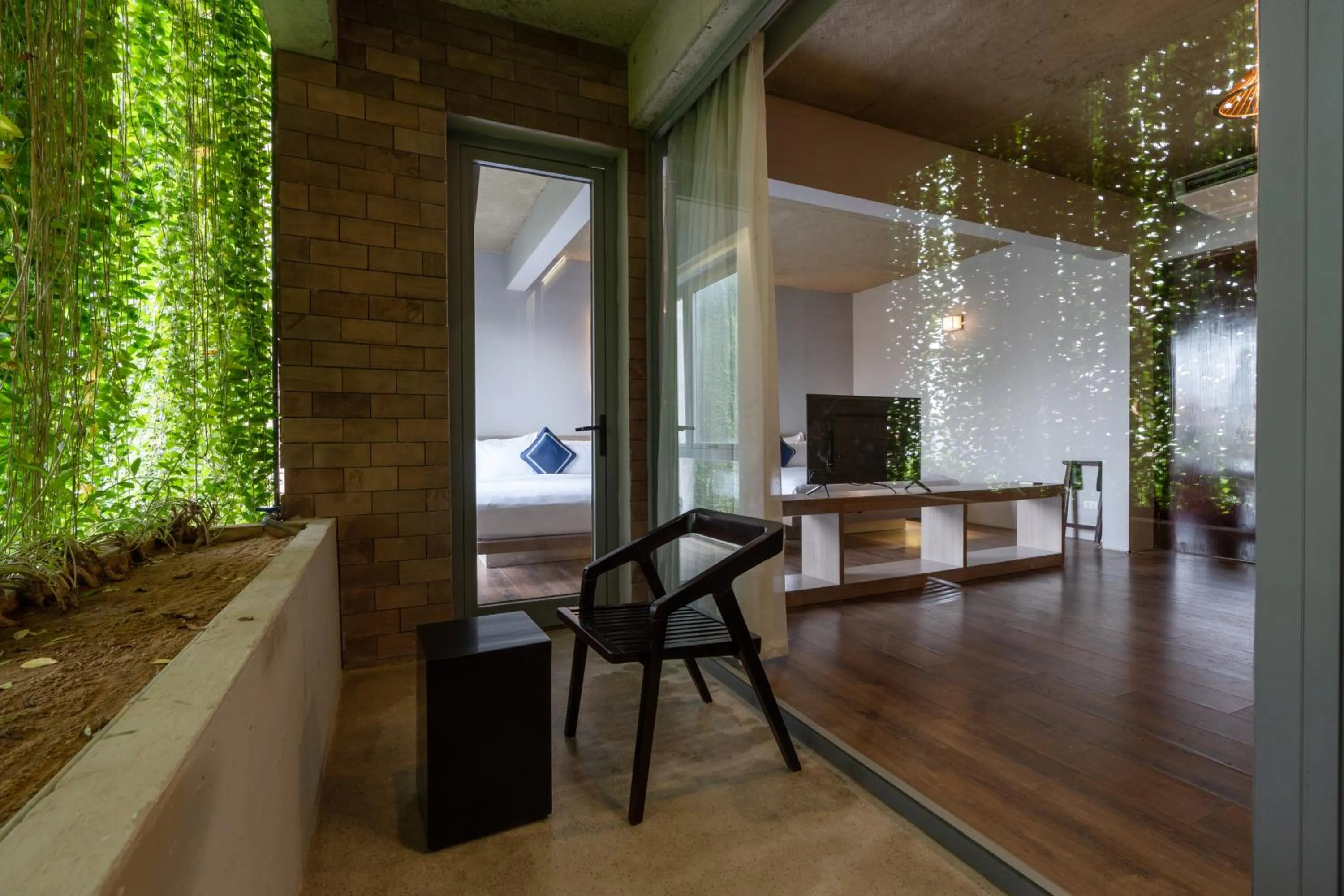 Suite Pool or Garden Double Room in Mulberry Collection Silk Eco