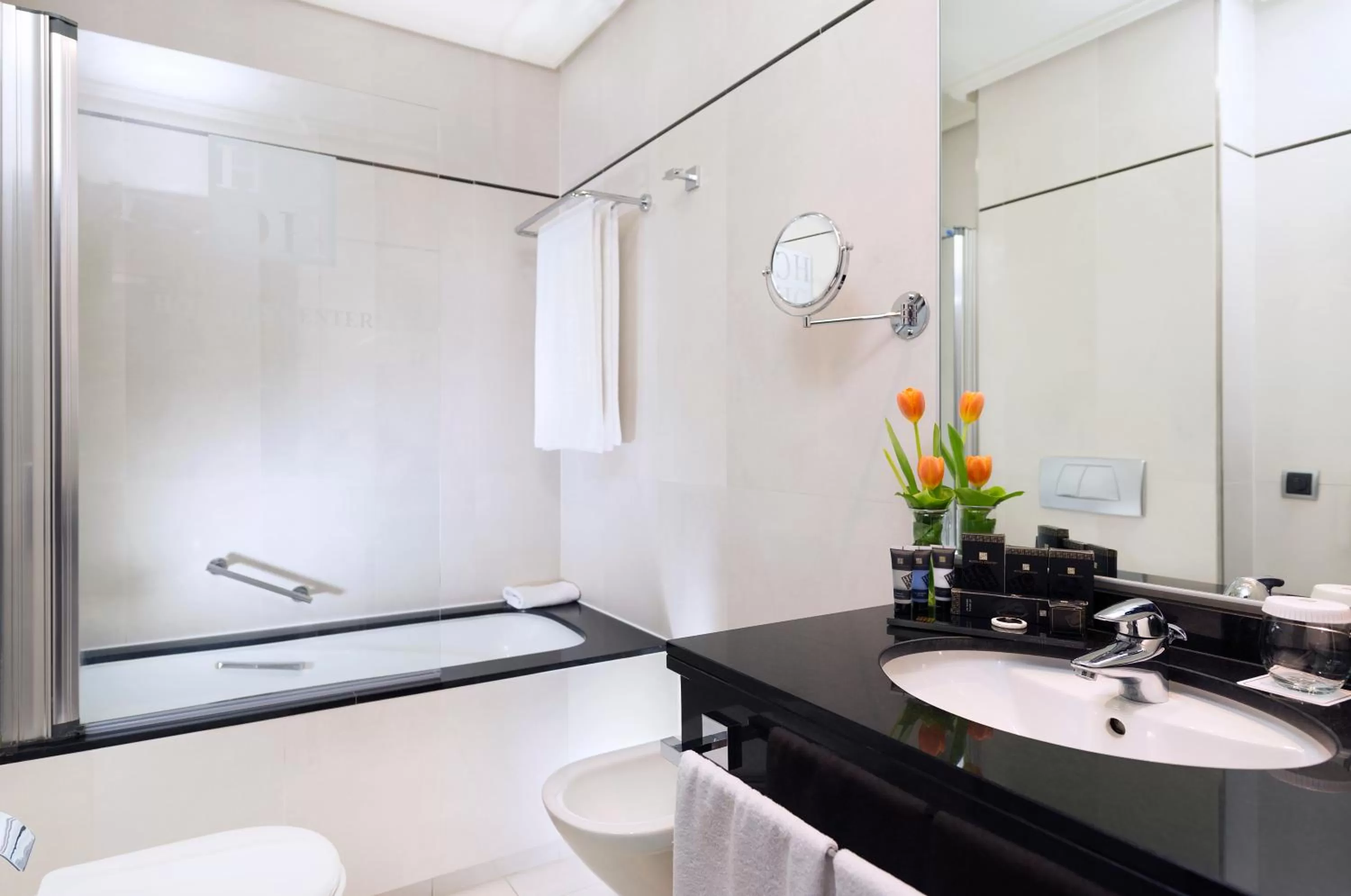 Romantic Standard Room in Hotel Valencia Center