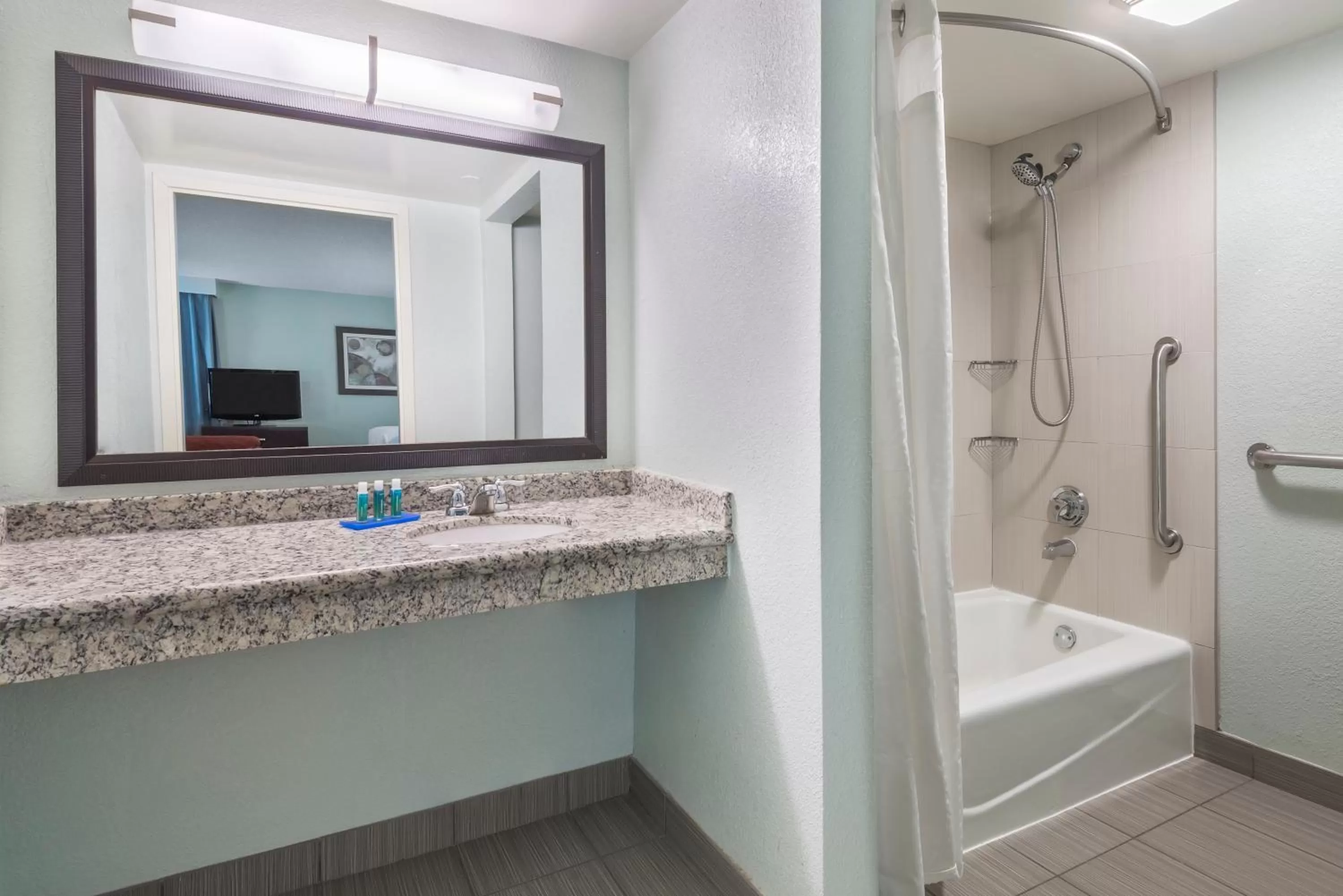 Holiday Inn Express Hotel & Suites Ft. Lauderdale-Plantation by IHG