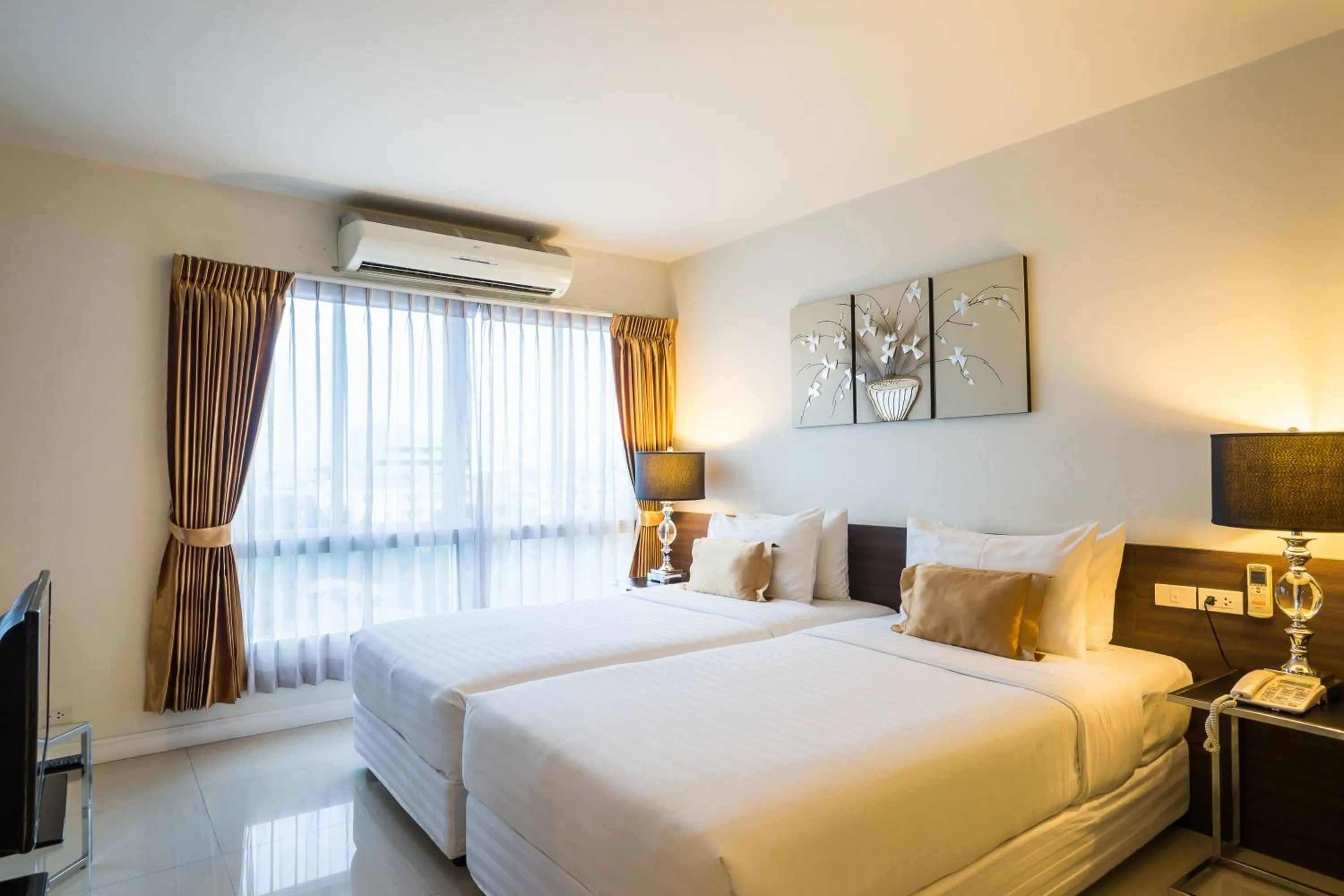 Junior Suite in Beyond Suite Hotel (SHA Plus)