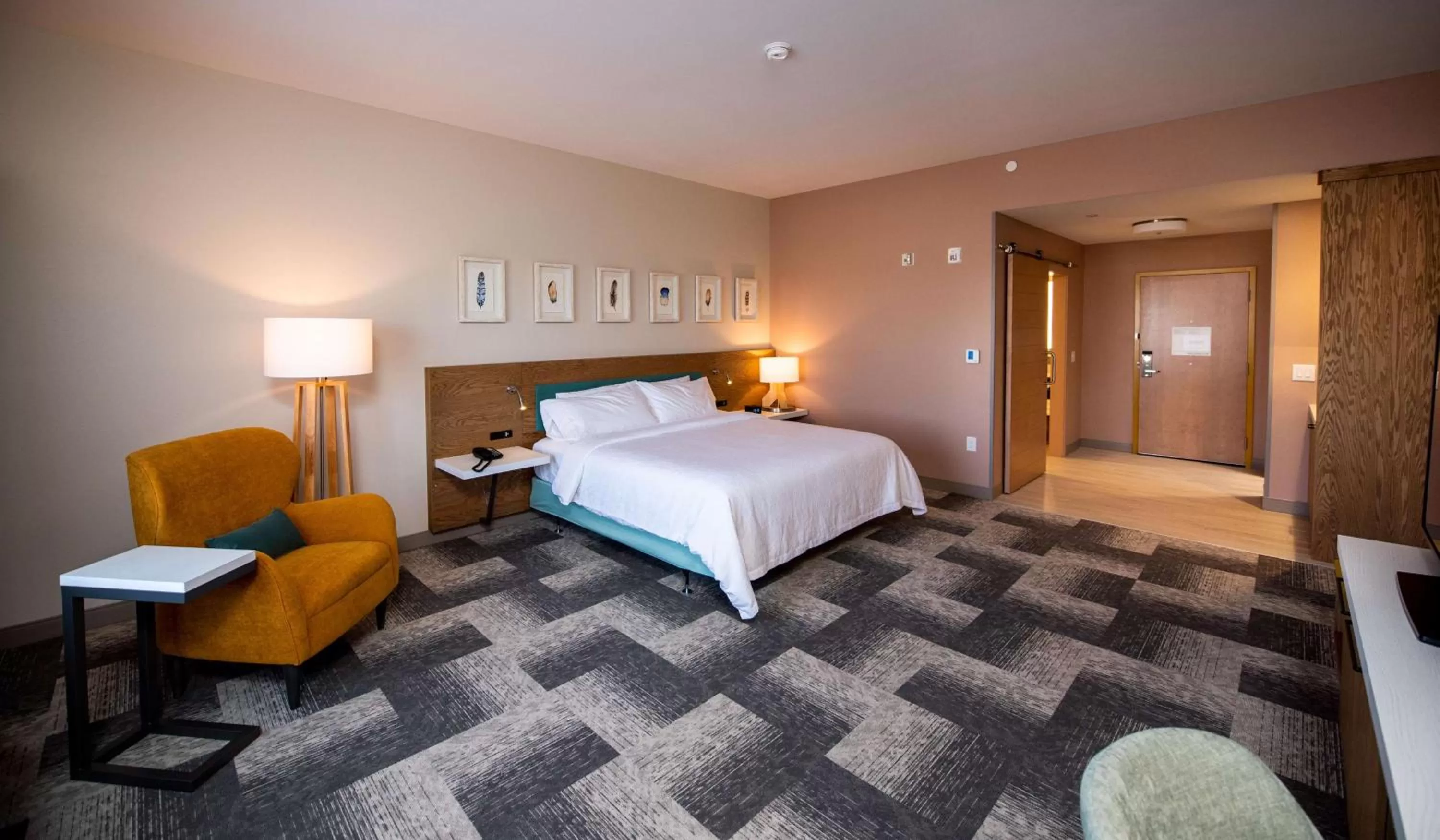 King Room with Roll-In Shower - Mobility Access in Hilton Garden Inn Moncton Downtown, Nb