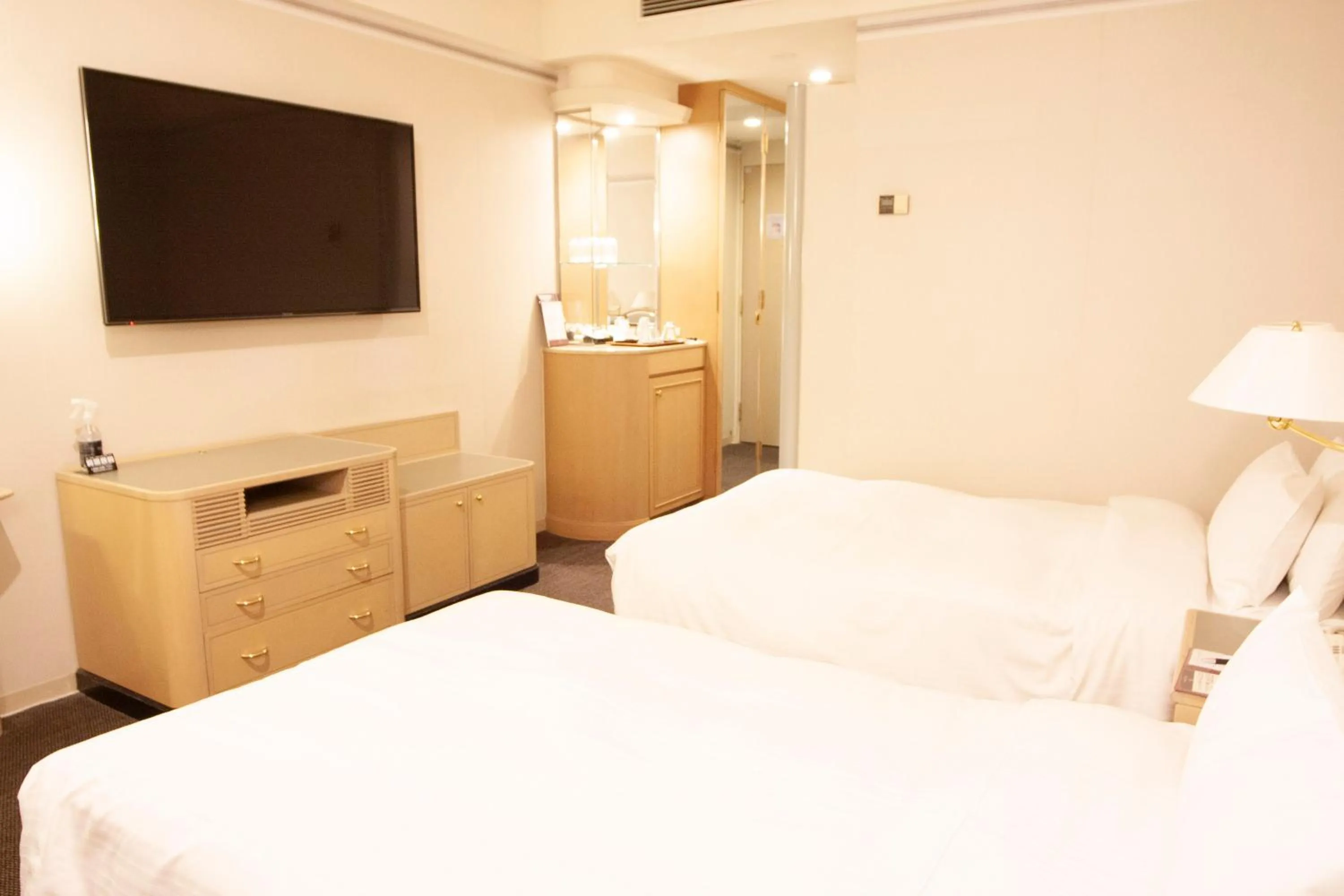 Room Selected at Check-In - Smoking in Hotel New Otani Makuhari