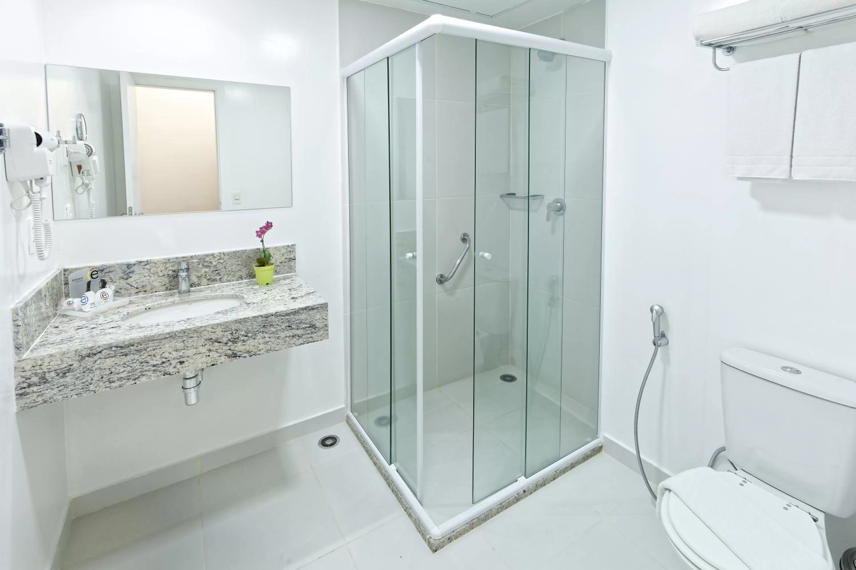 Standard Twin Room in Ramada Encore by Wyndham São Paulo Osasco