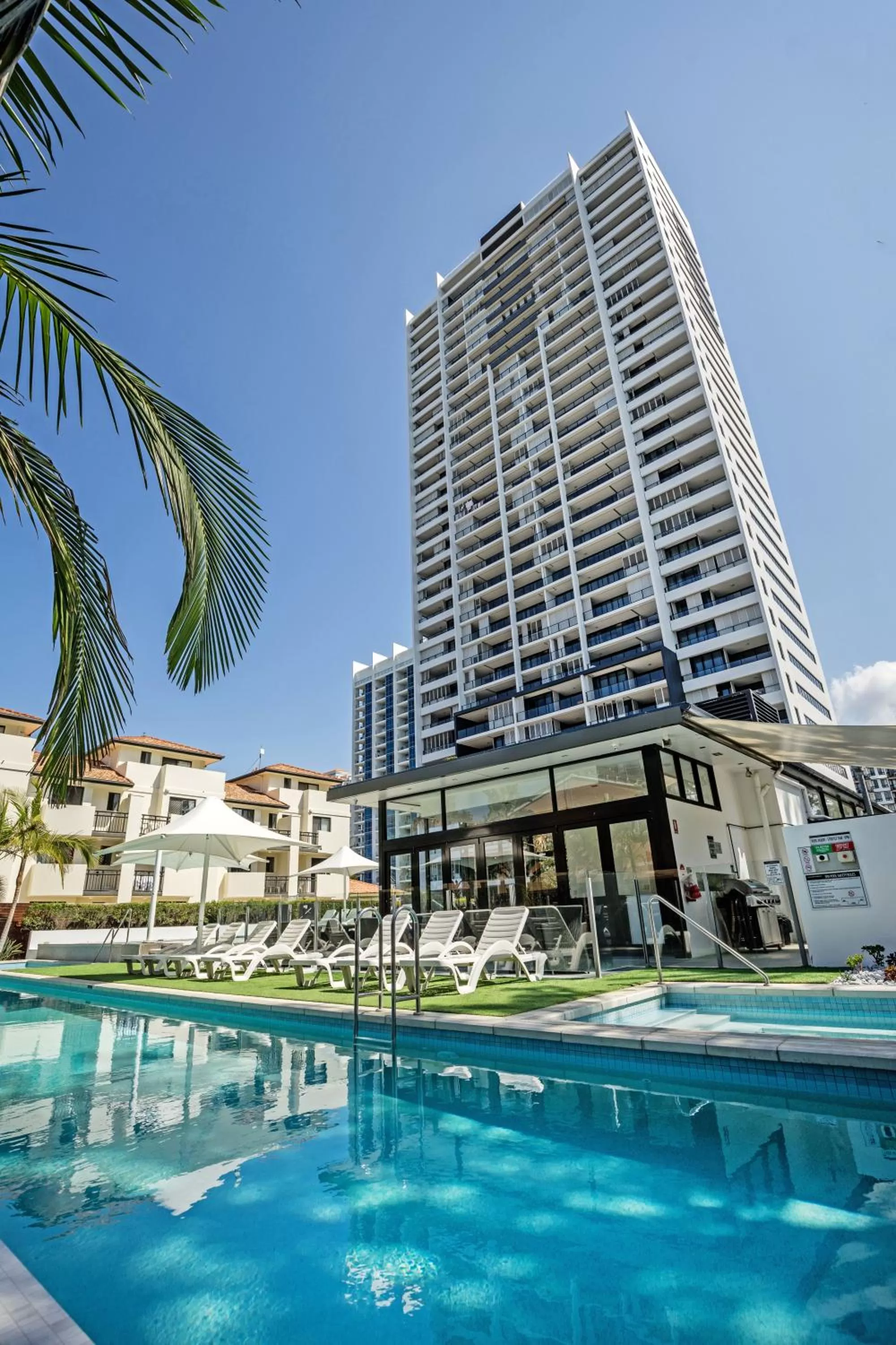 Facade/entrance in Ultra Broadbeach