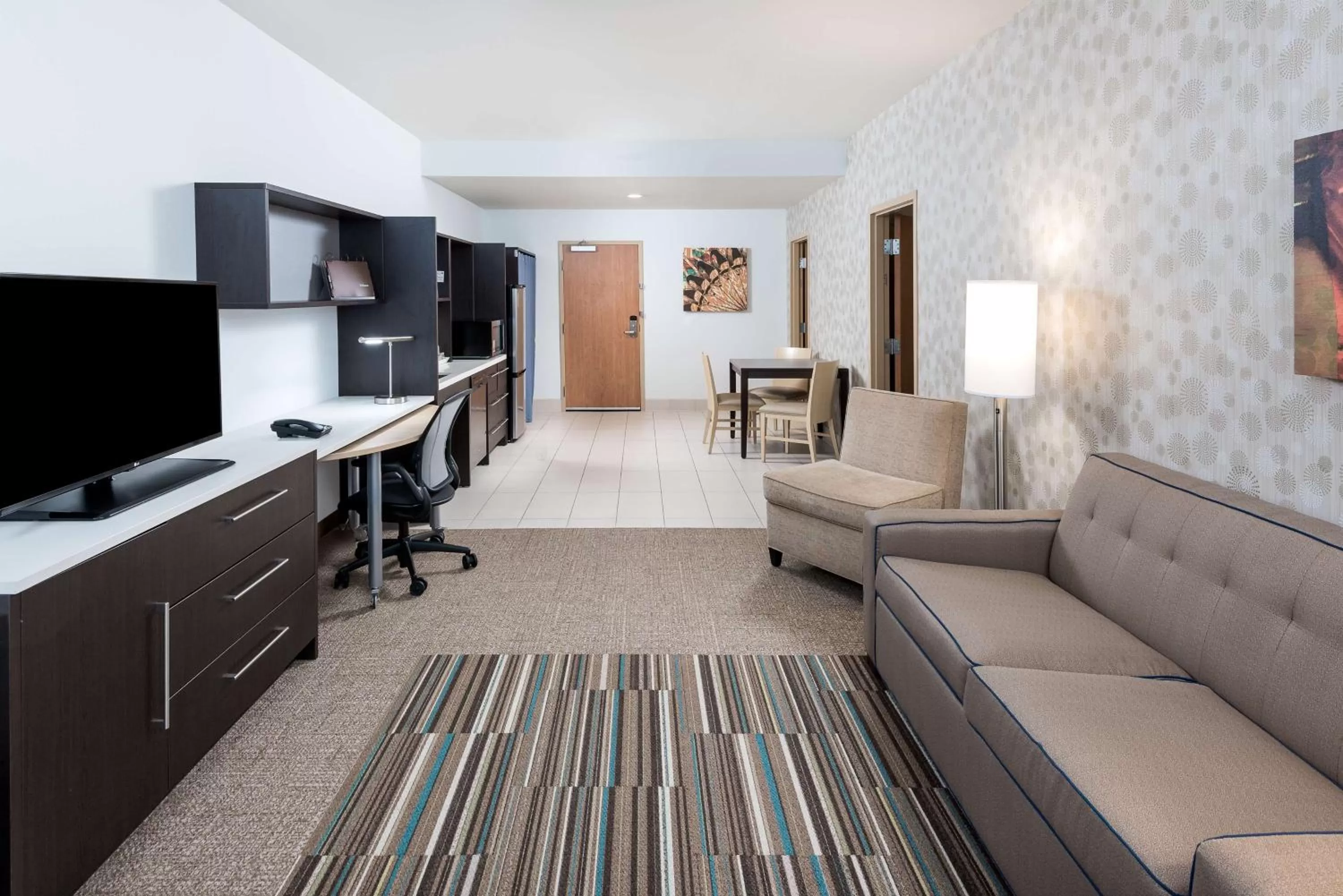 One-Bedroom King Suite - Non-Smoking in Home2 Suites By Hilton Ft. Lauderdale Airport-Cruise Port