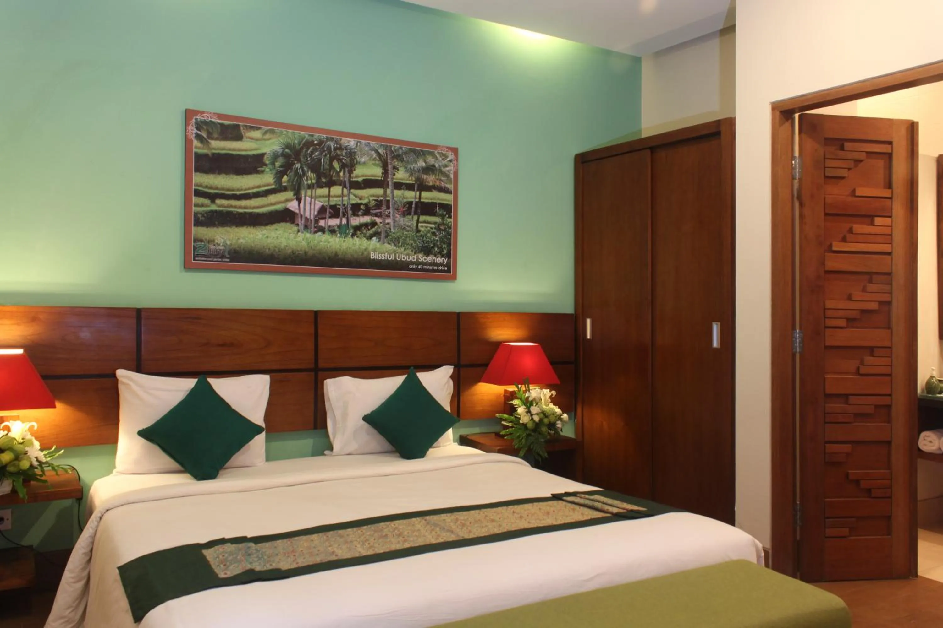 The Green Zhurga Suite Seminyak