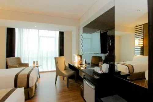 Deluxe Twin Room in The New Atrium Hotel Yogyakarta