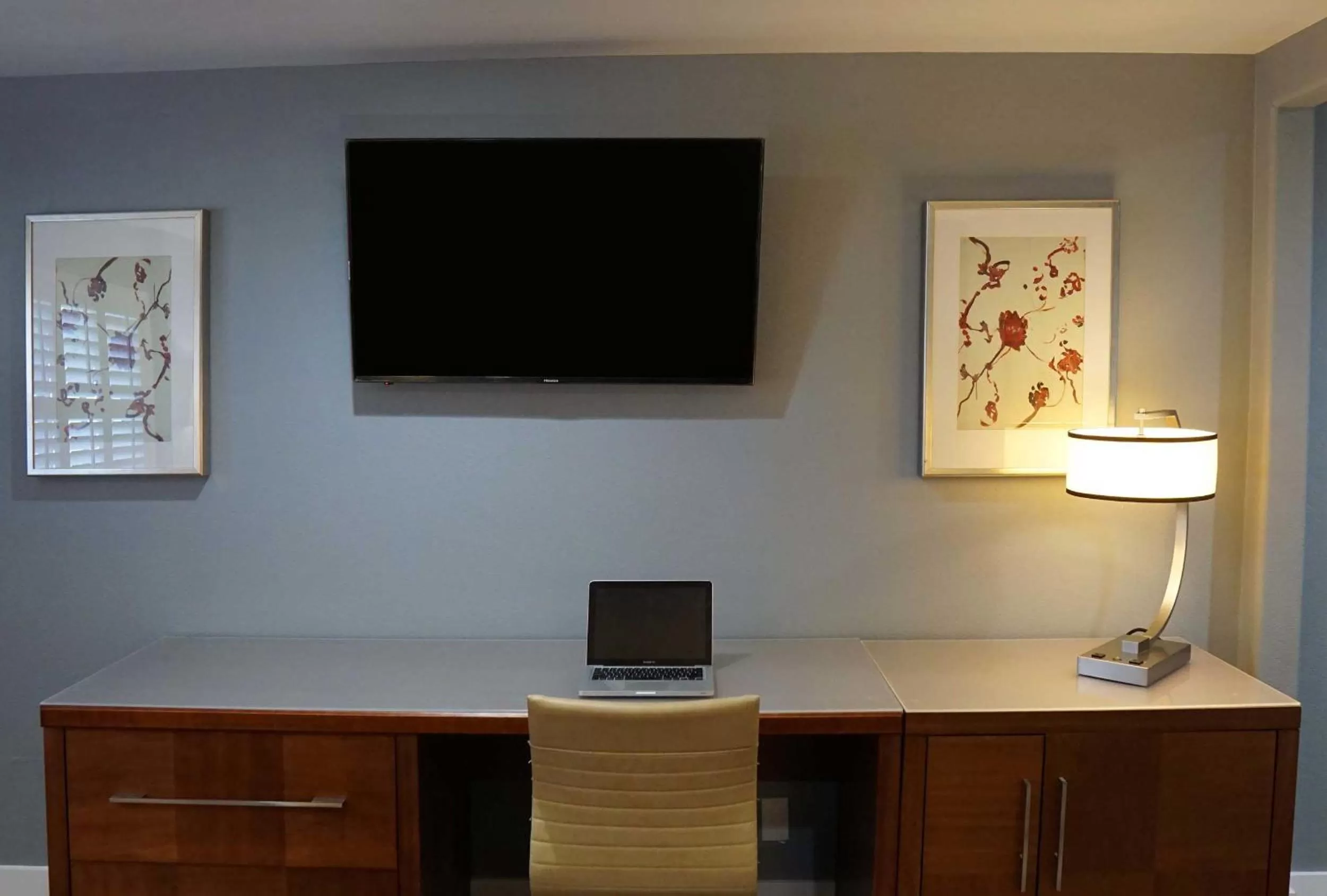 Standard Queen Room with Two Queen Beds in Del Mar Motel