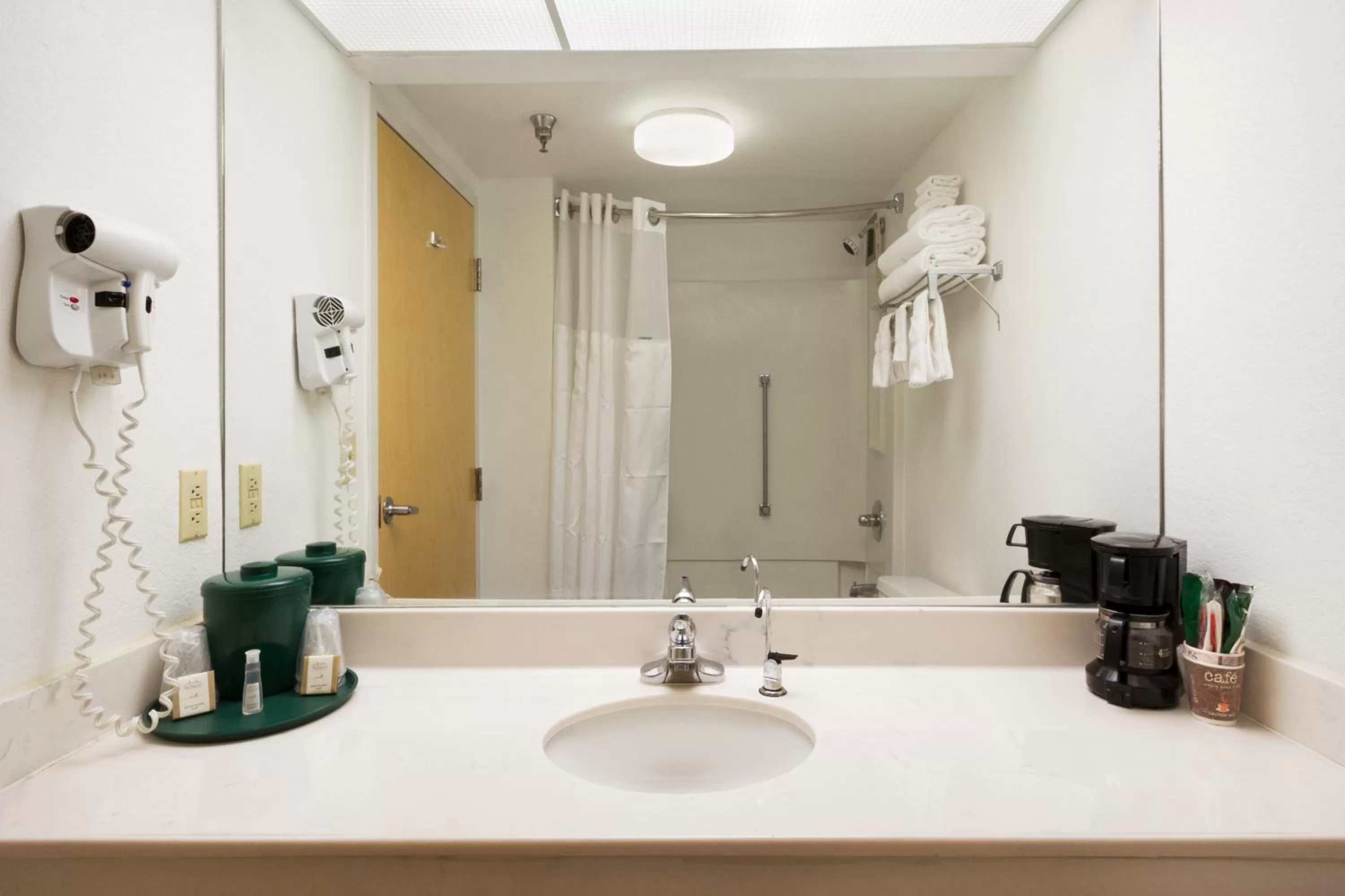 King Room - Non-Smoking in Baymont by Wyndham Crossville