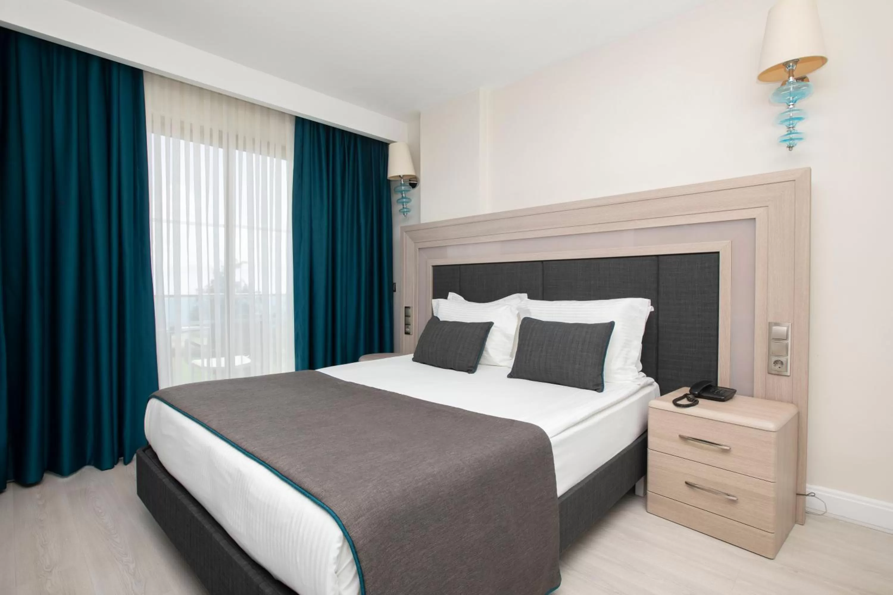 Superior Room in Falcon Hotel