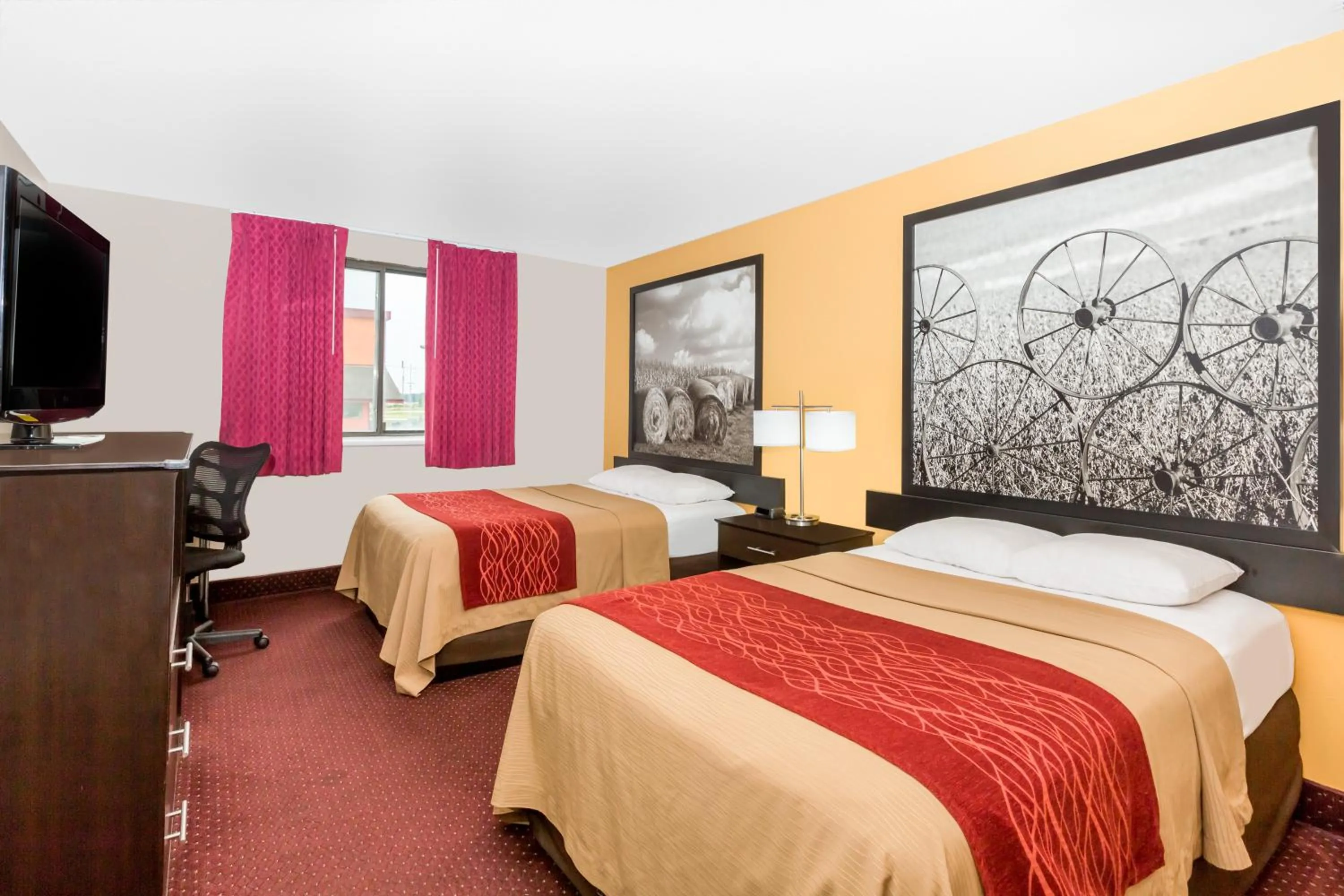 Double Room with Two Double Beds - Non-Smoking in Super 8 by Wyndham Ames