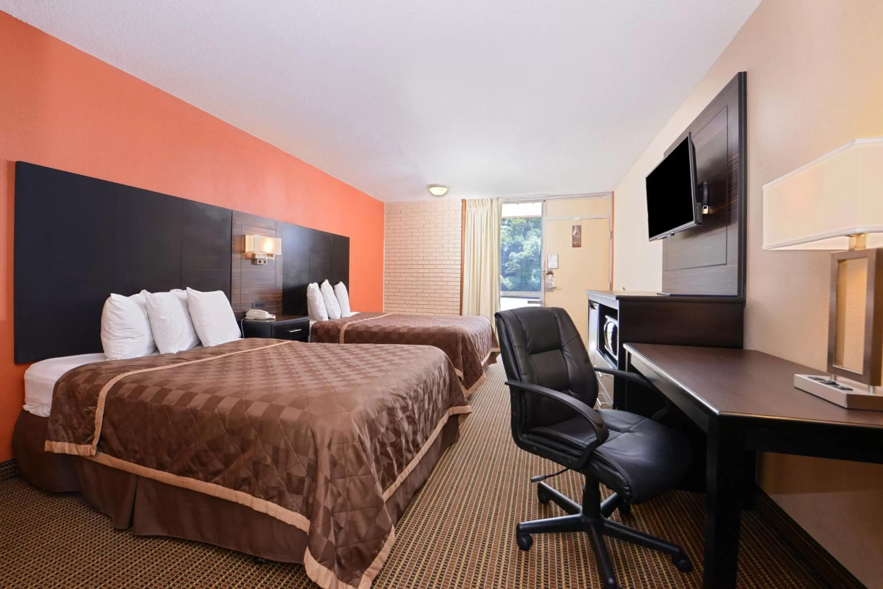 Double Room with Two Double Beds - Smoking in Americas Best Value Inn - Collinsville / St. Louis