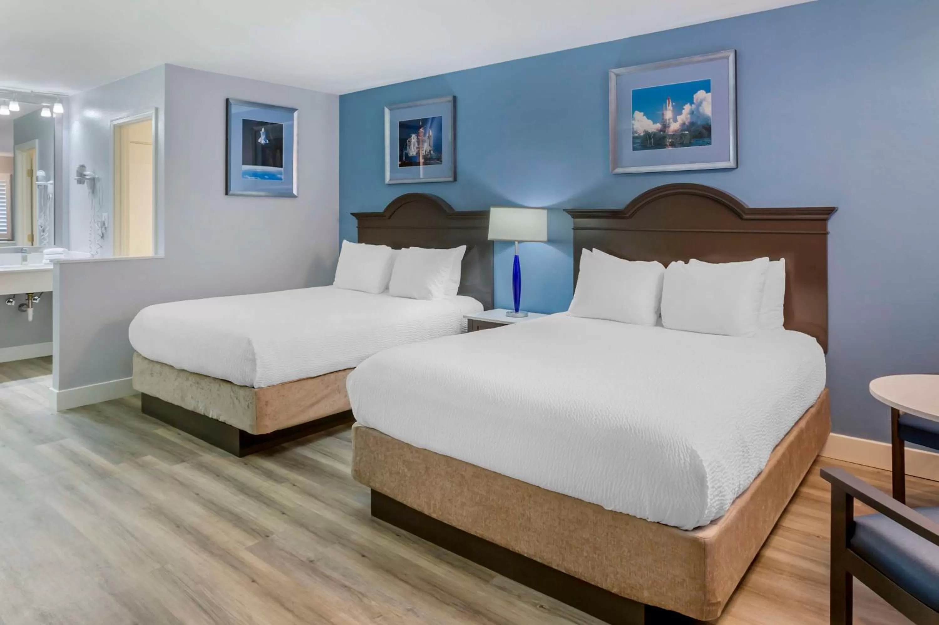 Queen Room with Two Queen Beds - Disability Access/Bath Tub in Best Western Space Age Lodge