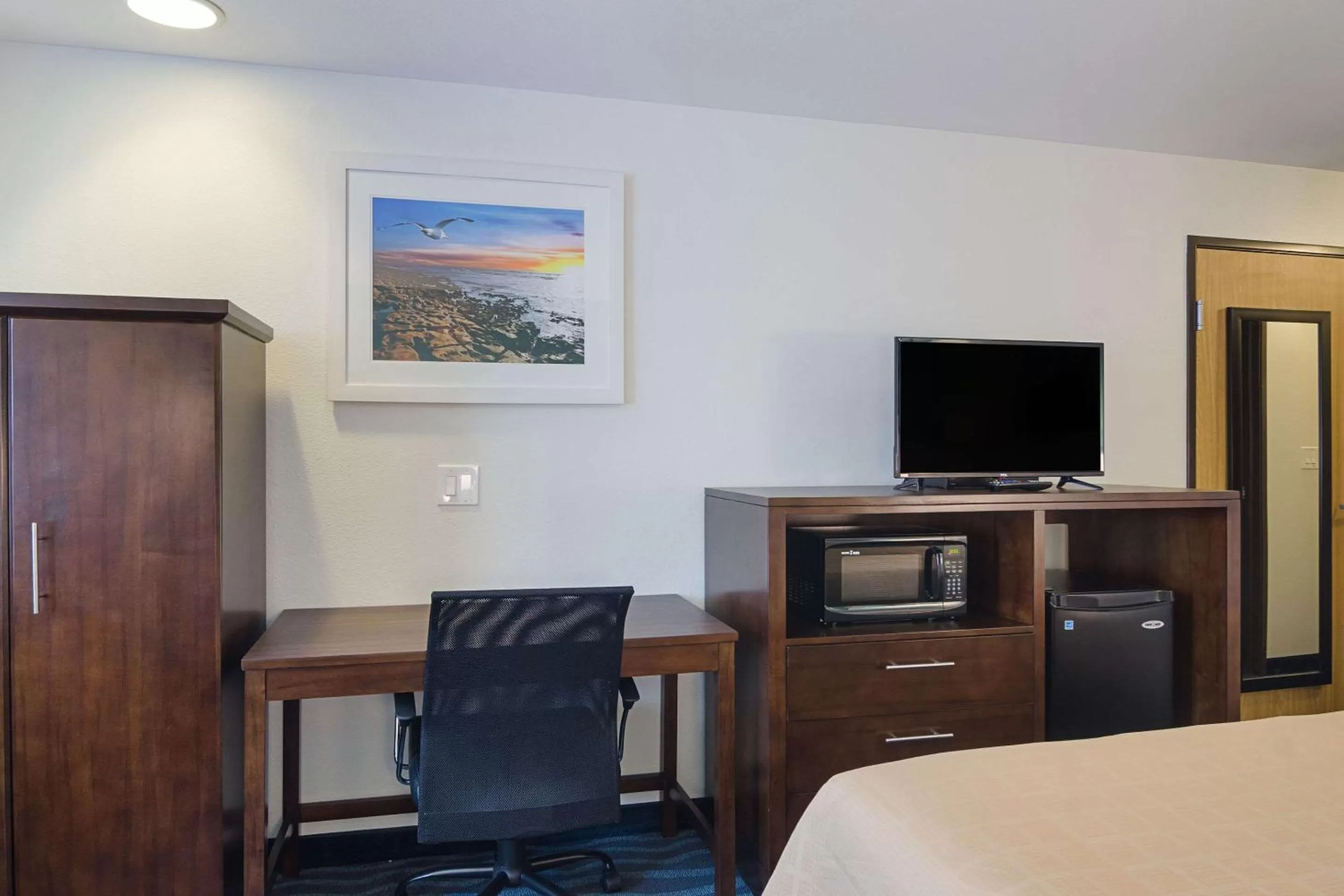 King Room - Non-Smoking in Quality Inn Seaside