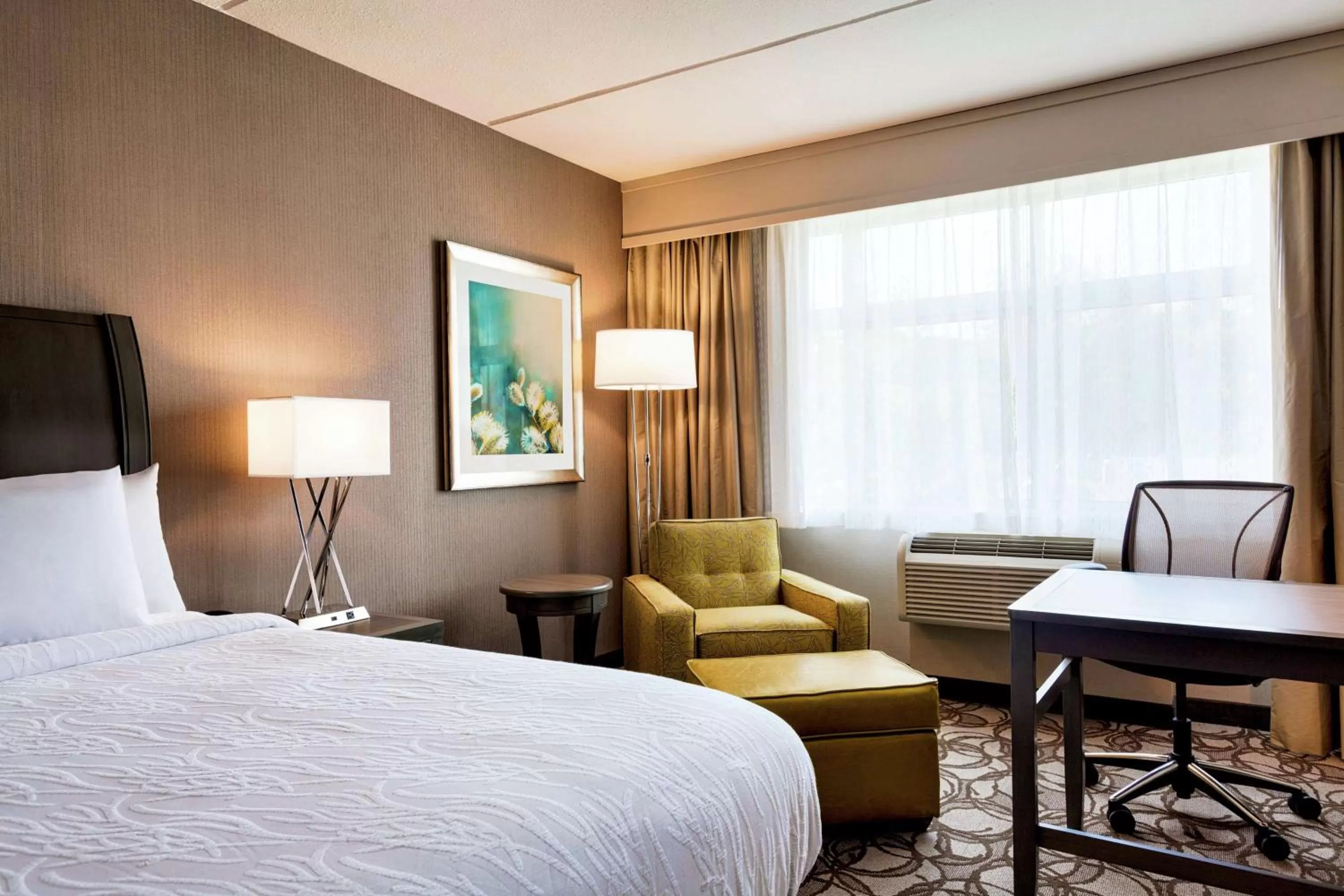 King Room in Hilton Garden Inn Lenox Pittsfield