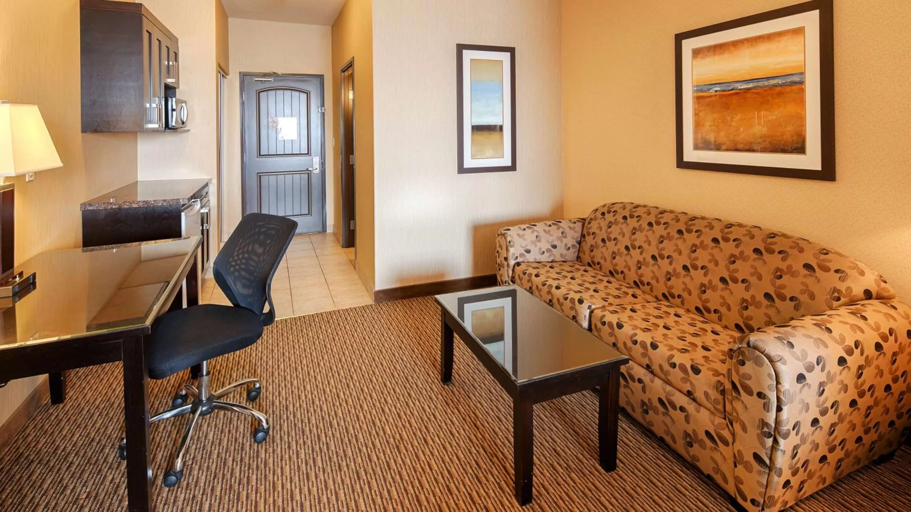 King Suite with Full Kitchen - Non-Smoking in Best Western Estevan Inn & Suites