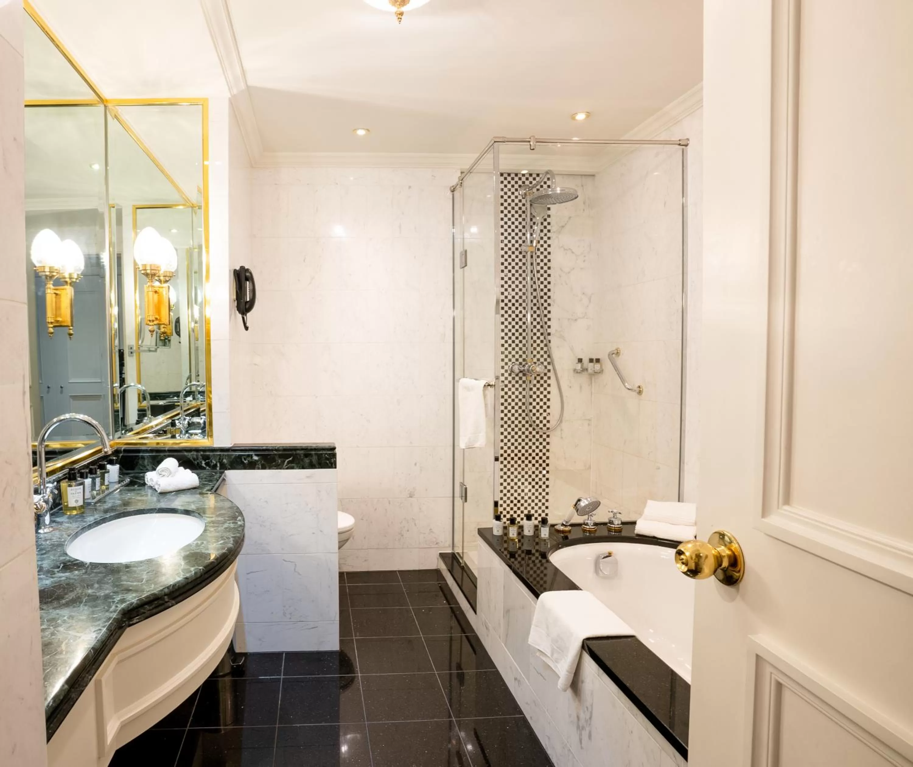 Executive Suite in Steigenberger Icon Wiltcher's