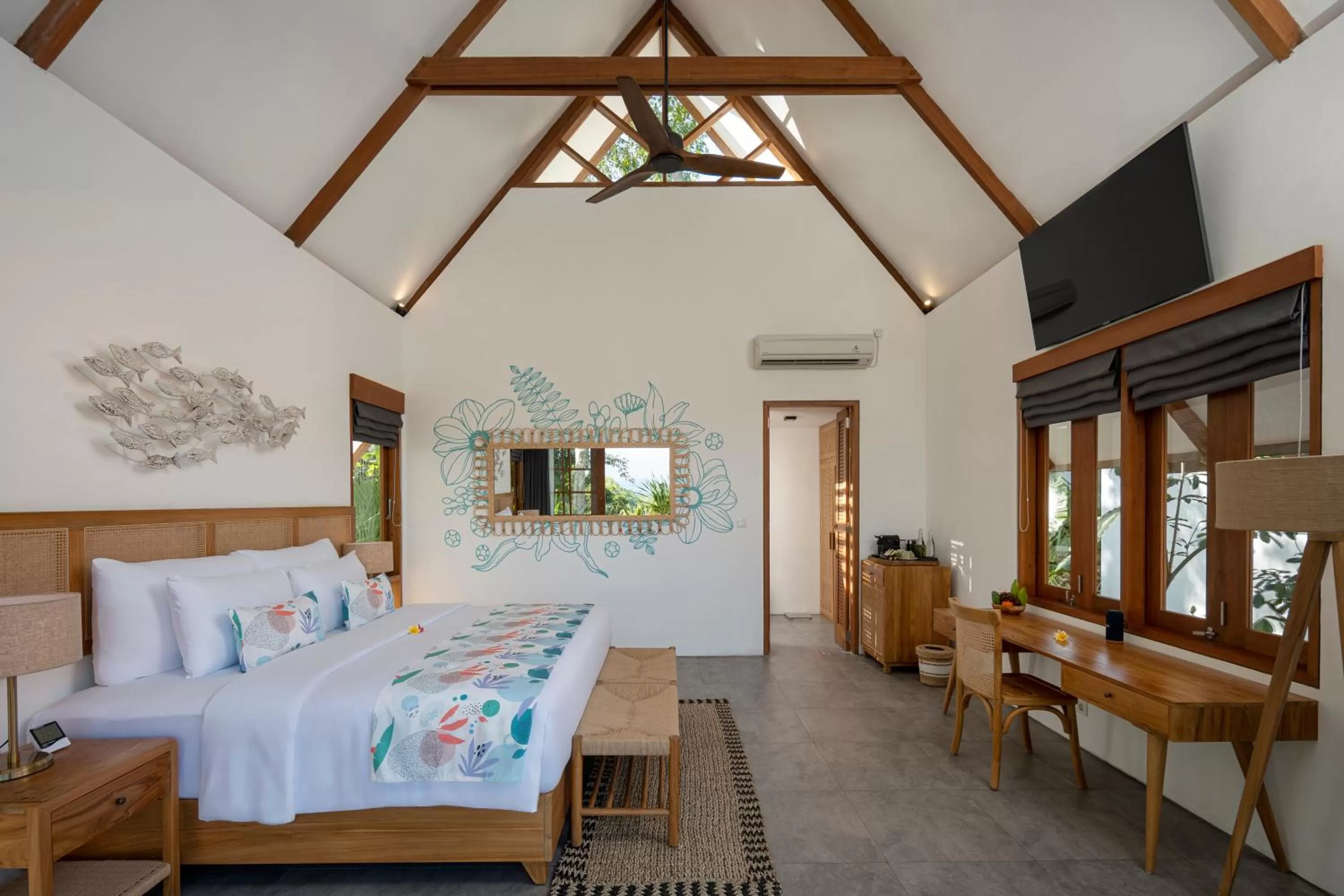 King Room with Garden View in Deep Roots Dive & Yoga Resort