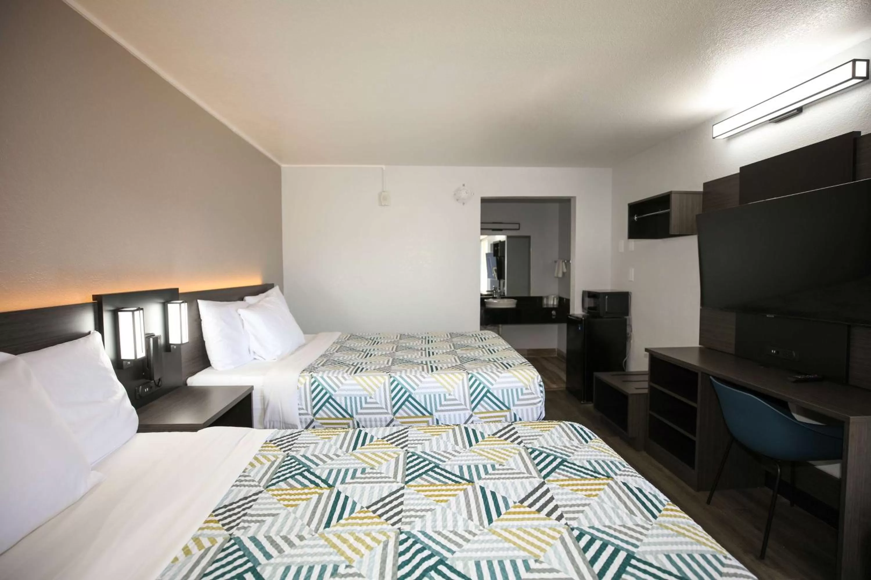 Queen Room with Two Queen Beds - Disability Access - Roll In Shower in Motel 6-Sacramento, CA - Central