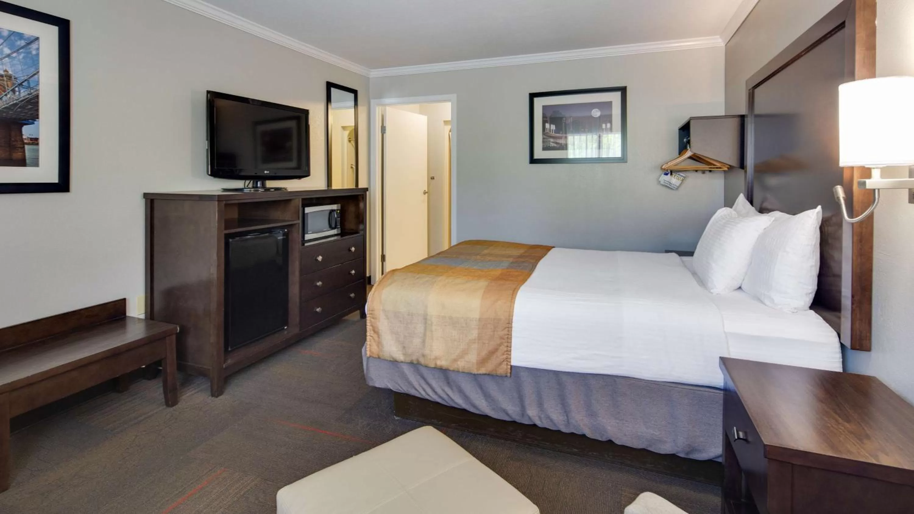 Queen Room - Disability Access - Non Smoking in Best Western Clermont