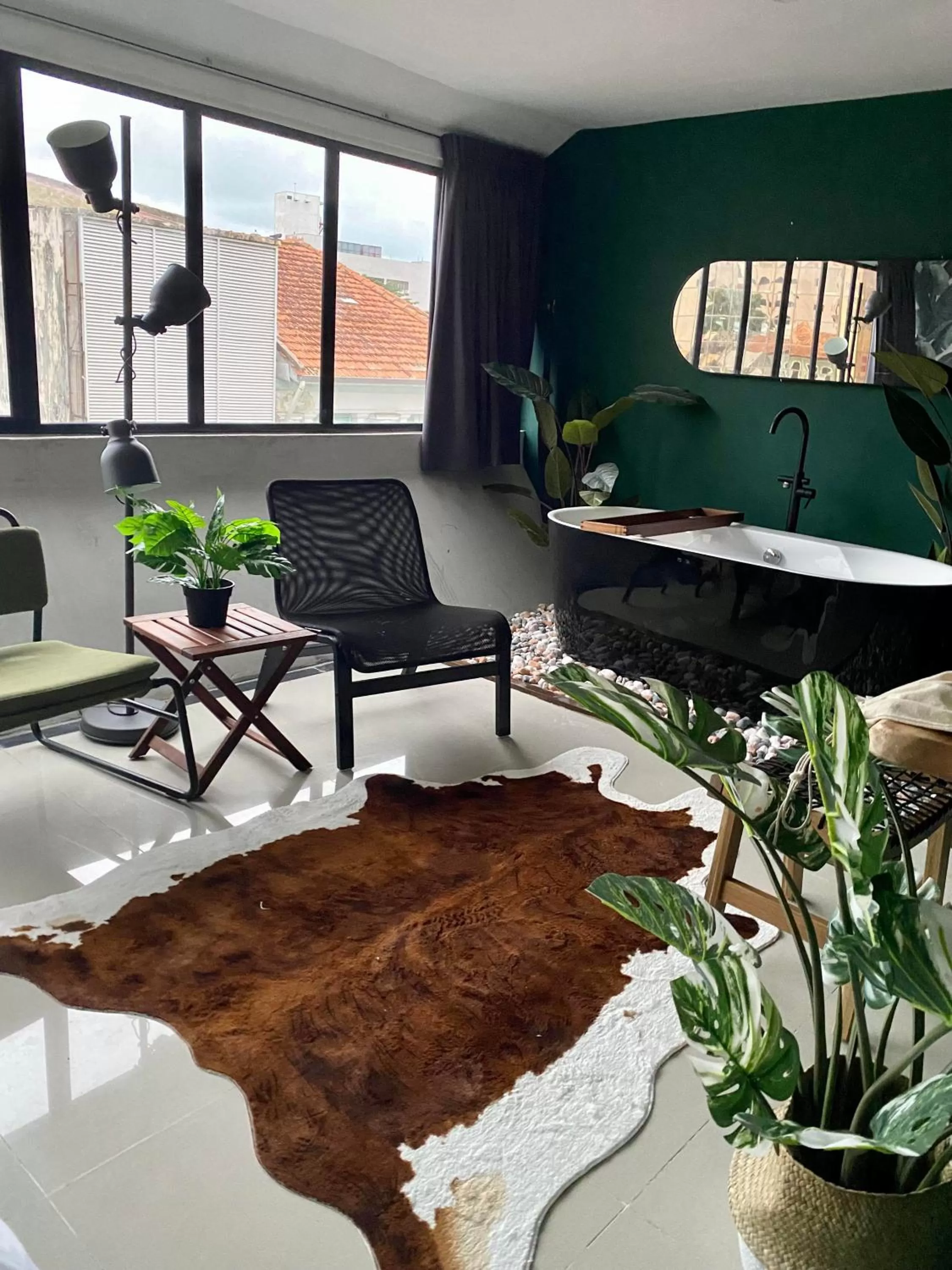 Very Suite with bathtub in Very Hotel