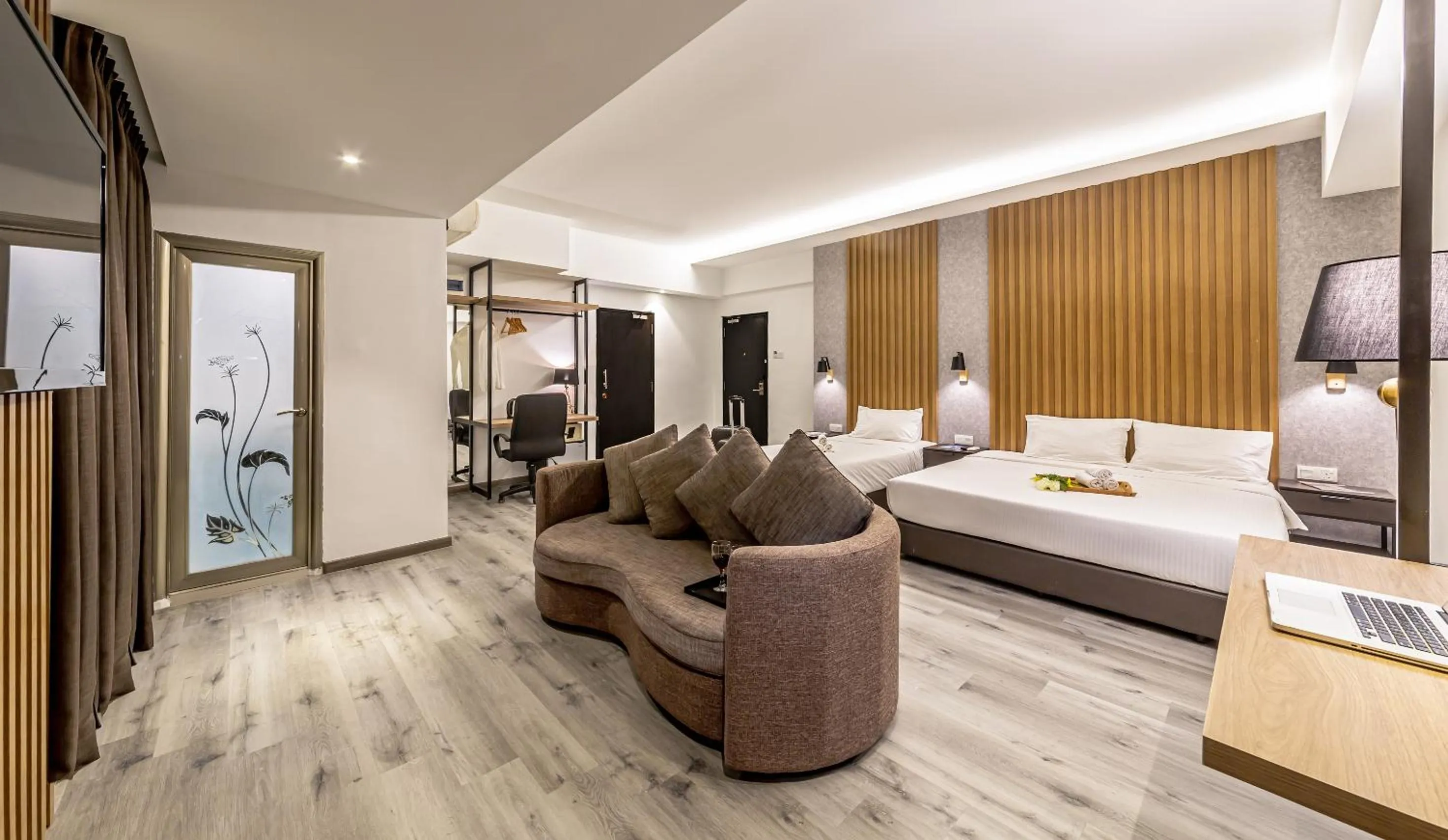 Deluxe Family Room in Thy Executive Hotel