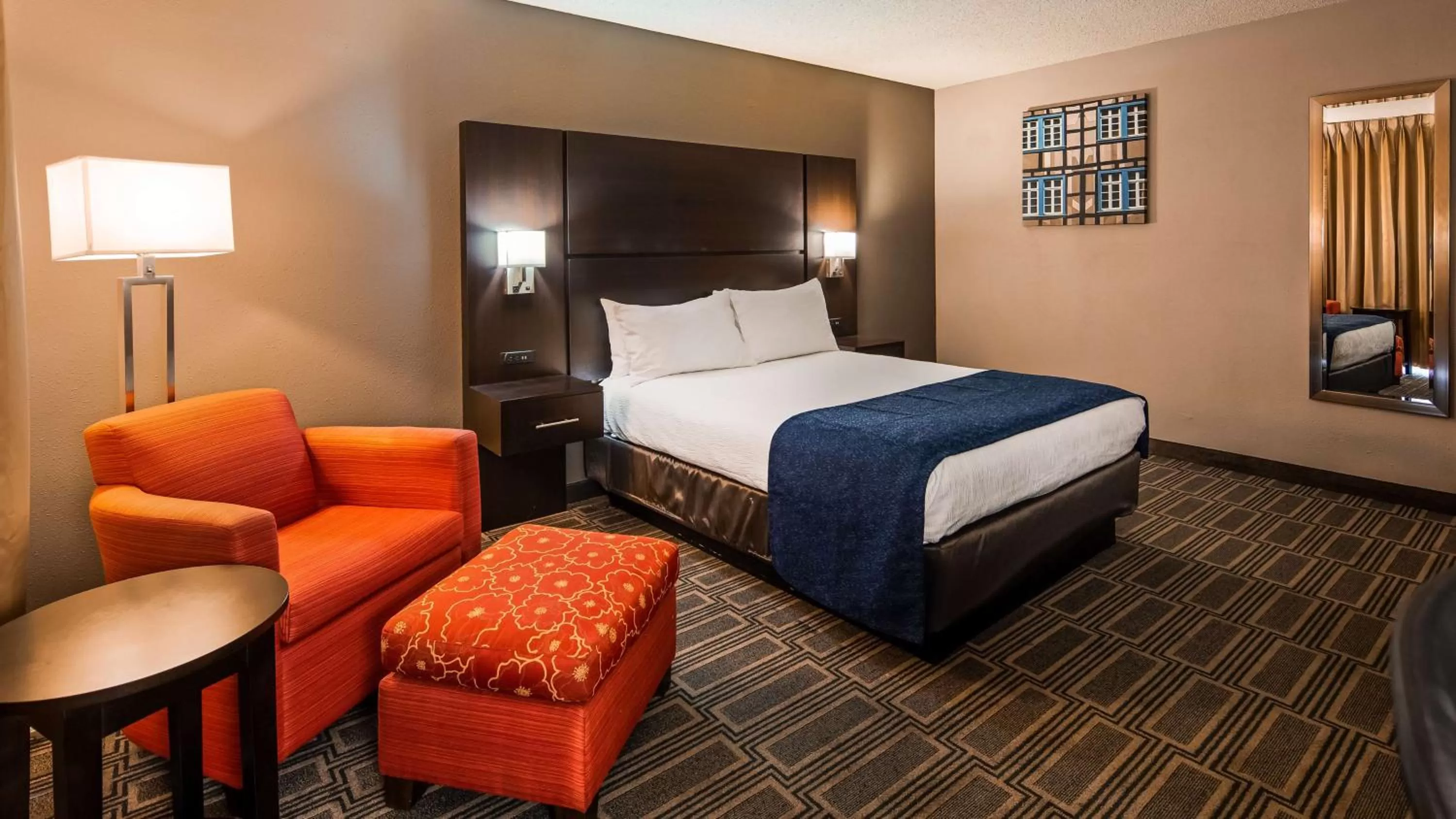 Queen Room with Bath Tub - Disability Access in Best Western Andersen's Inn