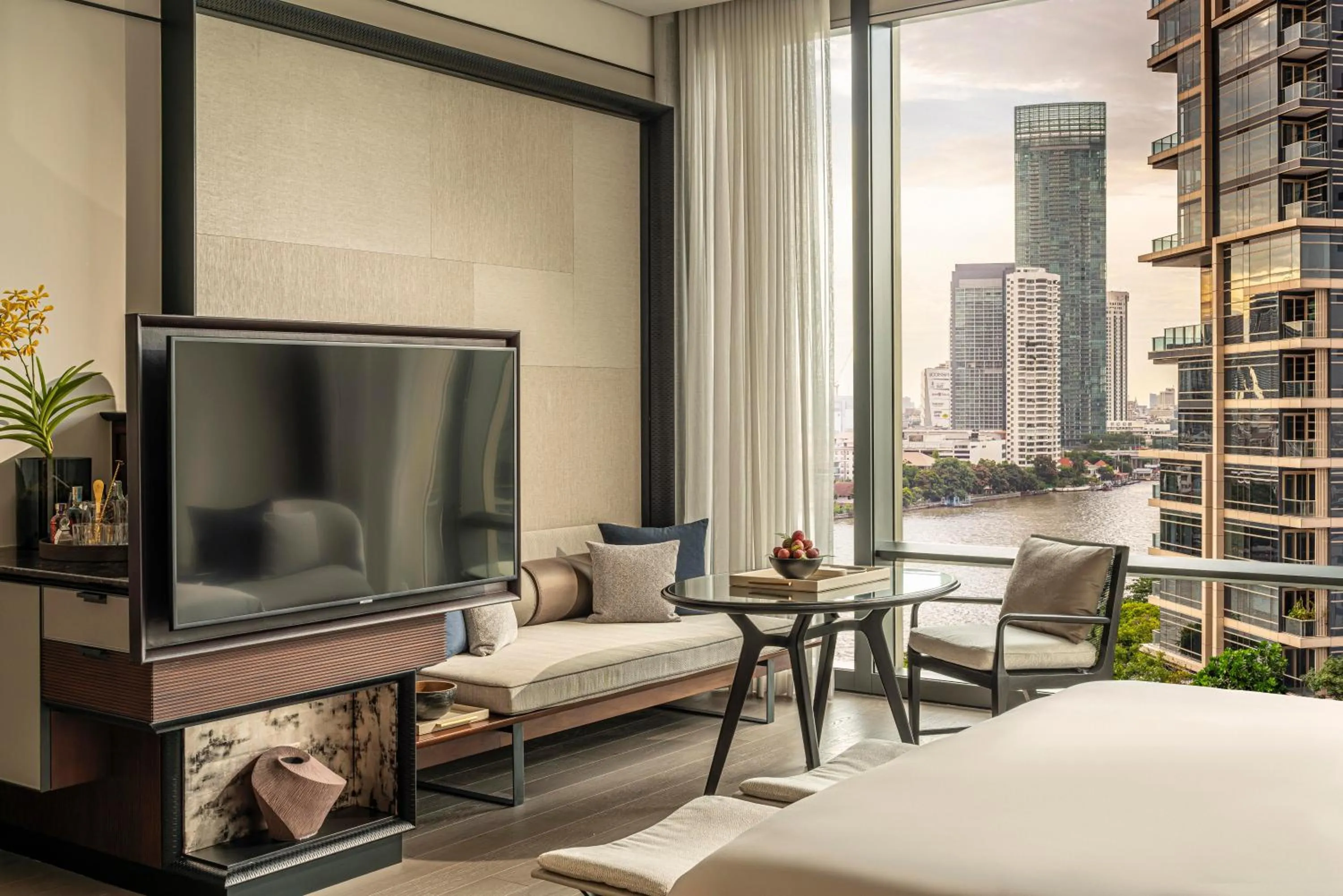 Deluxe River View Room 2 Twin beds in Four Seasons Hotel Bangkok at Chao Phraya River