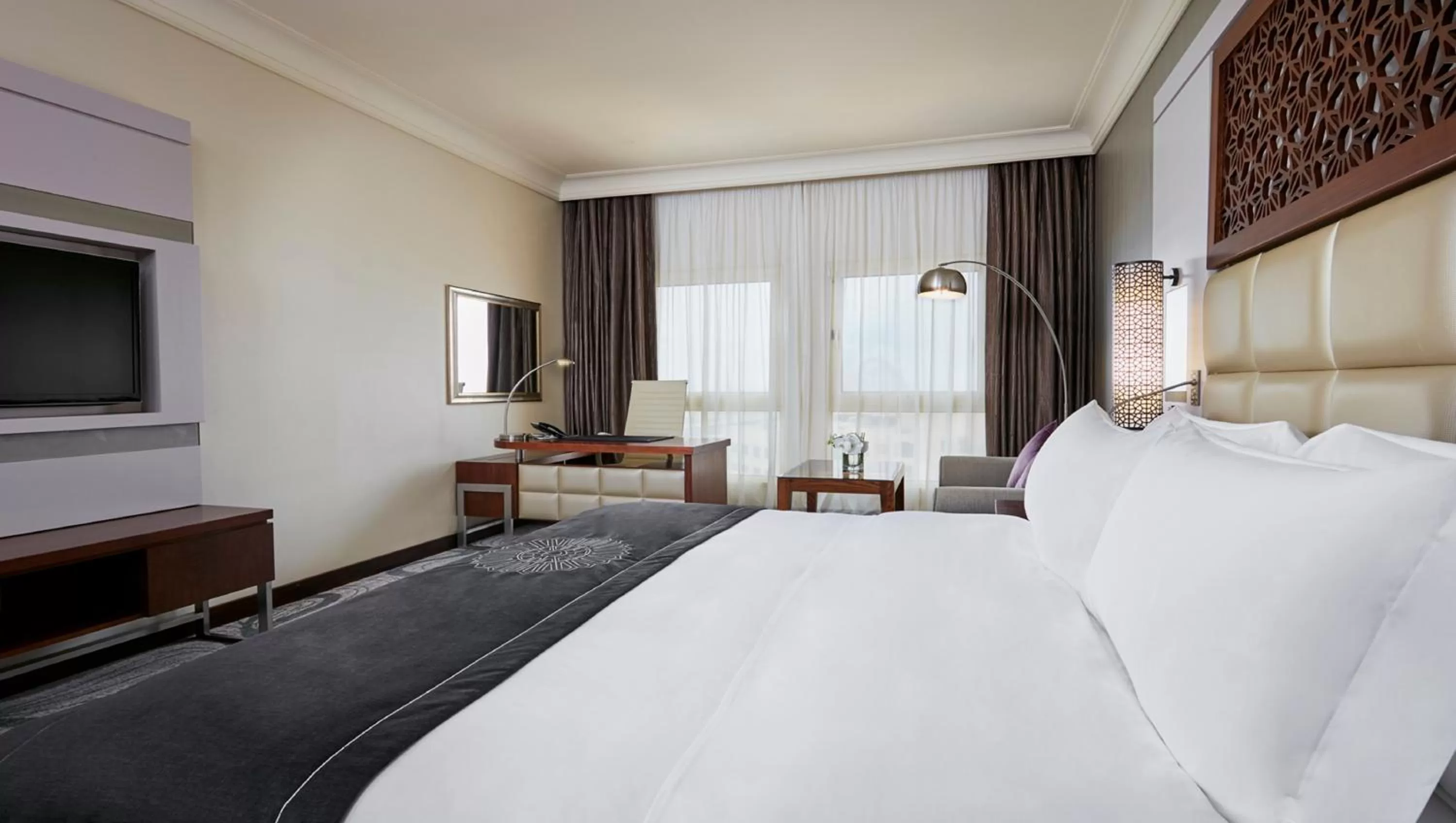 Classic King Room with City View - Smoking in InterContinental Doha Beach & Spa, an IHG Hotel