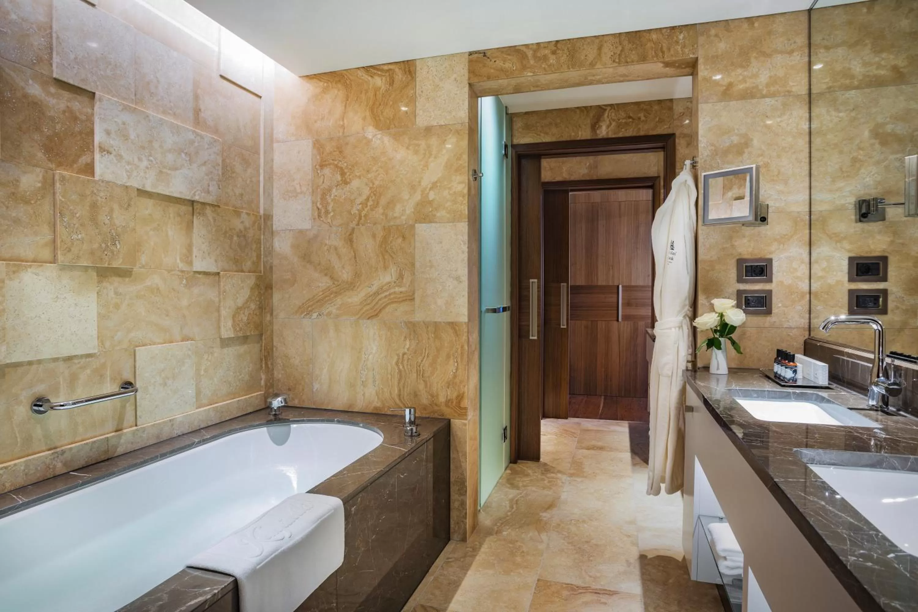 Deluxe Suite in Grand Hotel Kempinski Riga