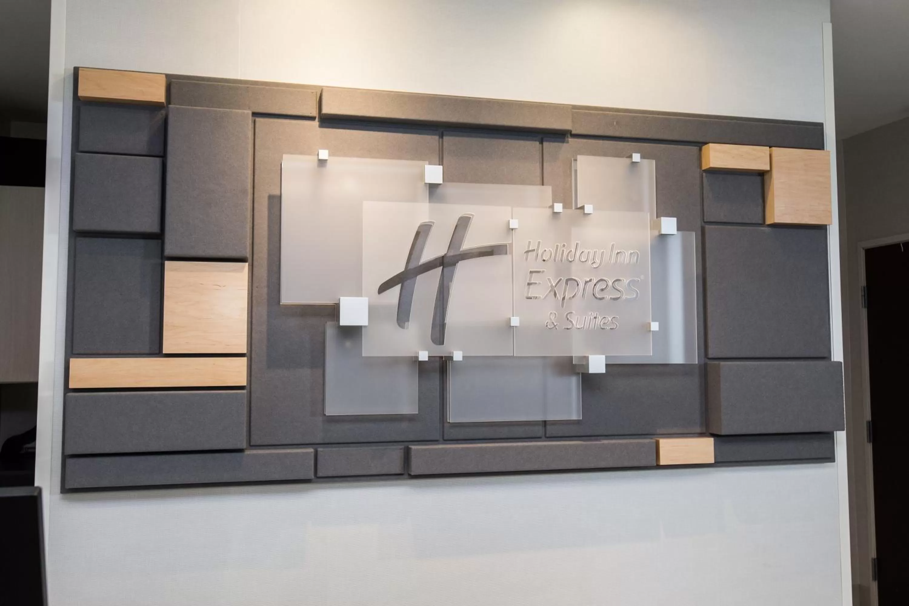 Holiday Inn Express Hotel & Suites Clinton by IHG