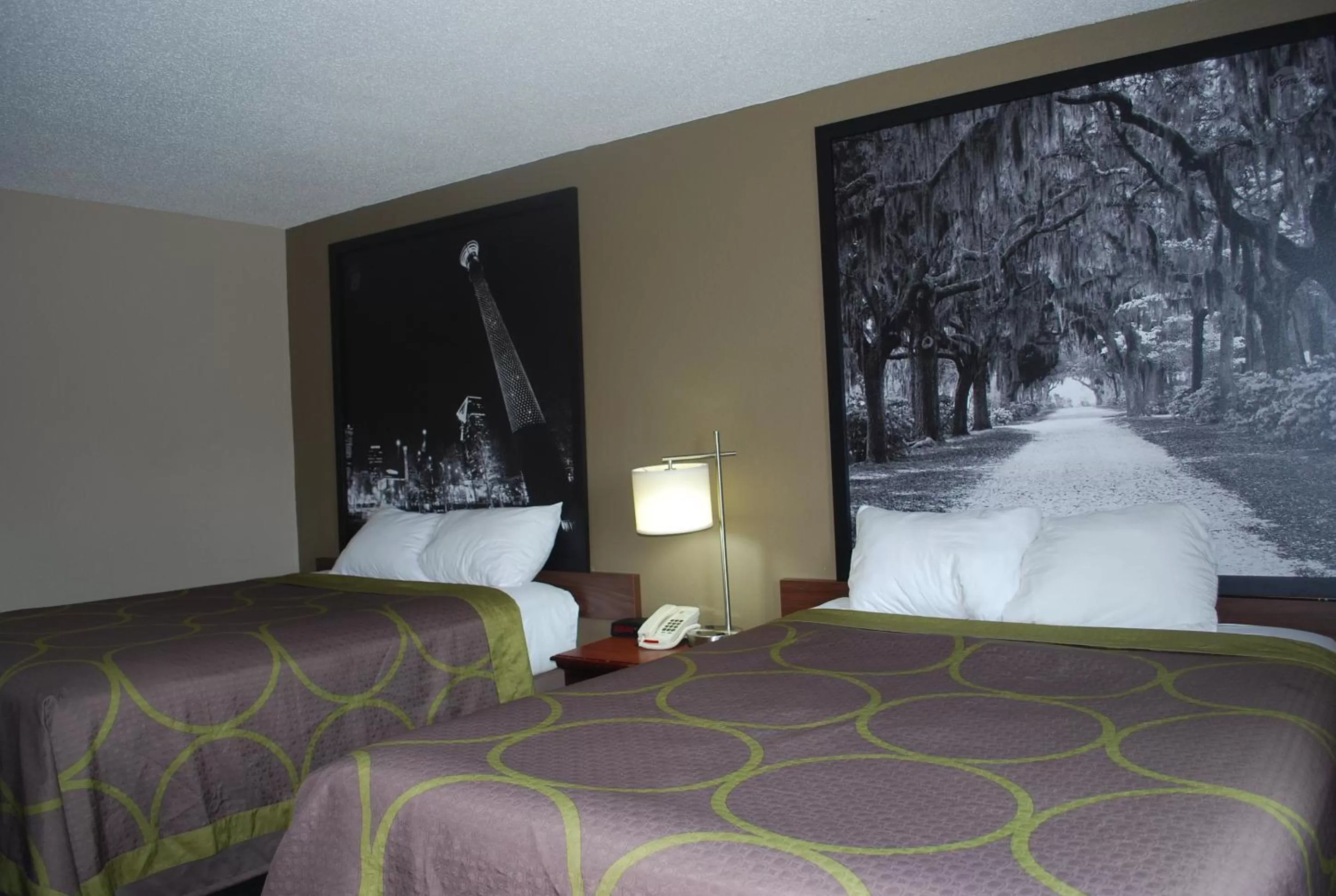 Queen Room with Two Queen Beds - Smoking in Super 8 by Wyndham Warner Robins