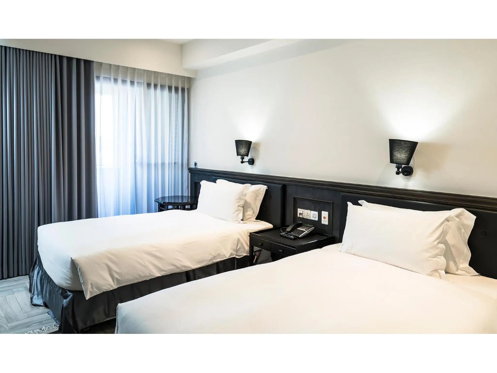 Standard Twin Room in Hôtel de Ľeau