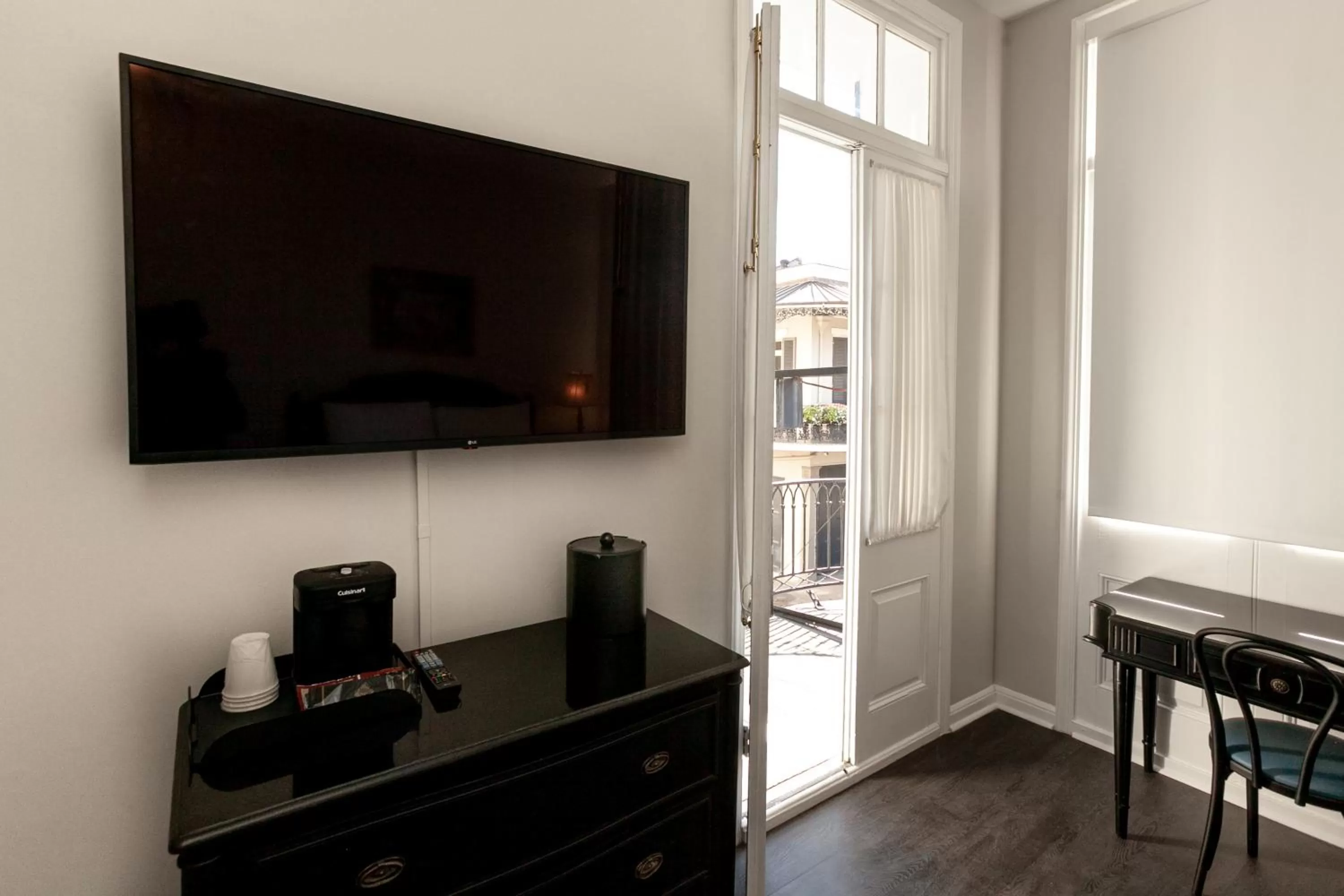 King Room with Balcony in Chateau Hotel