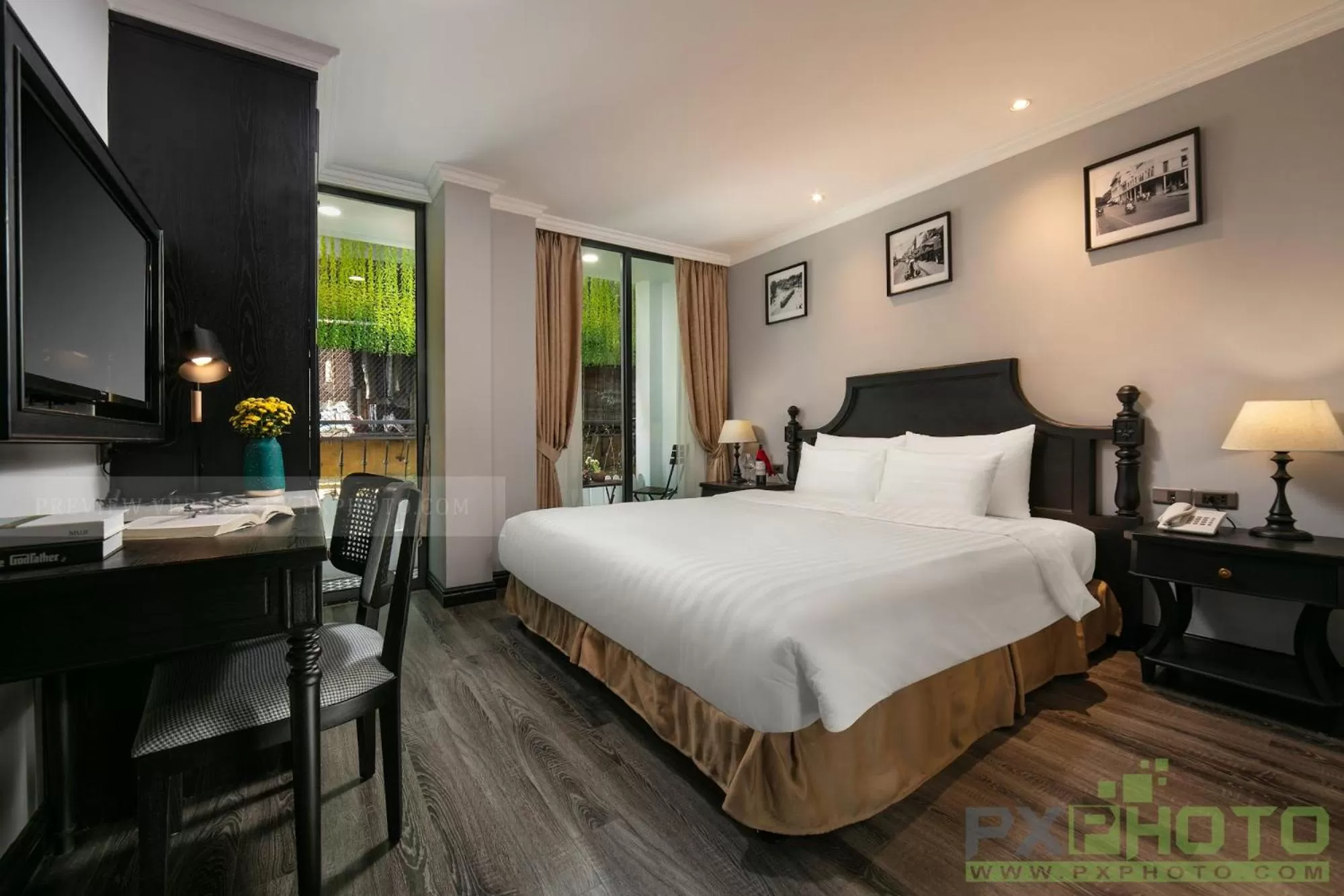 Junior Suite with Balcony in Hanoi Paradise Center Hotel & Spa