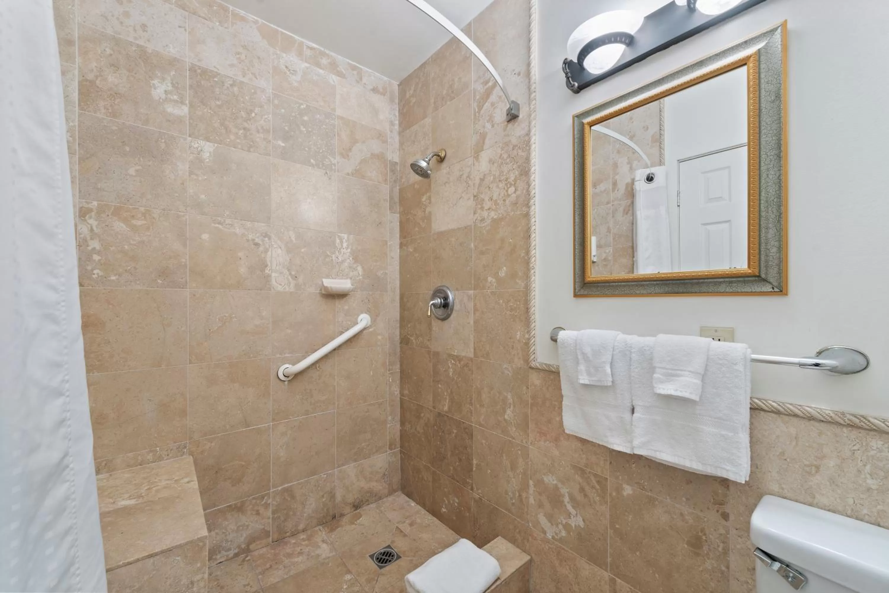 Standard Double Room in 14 West Hotel Laguna Beach