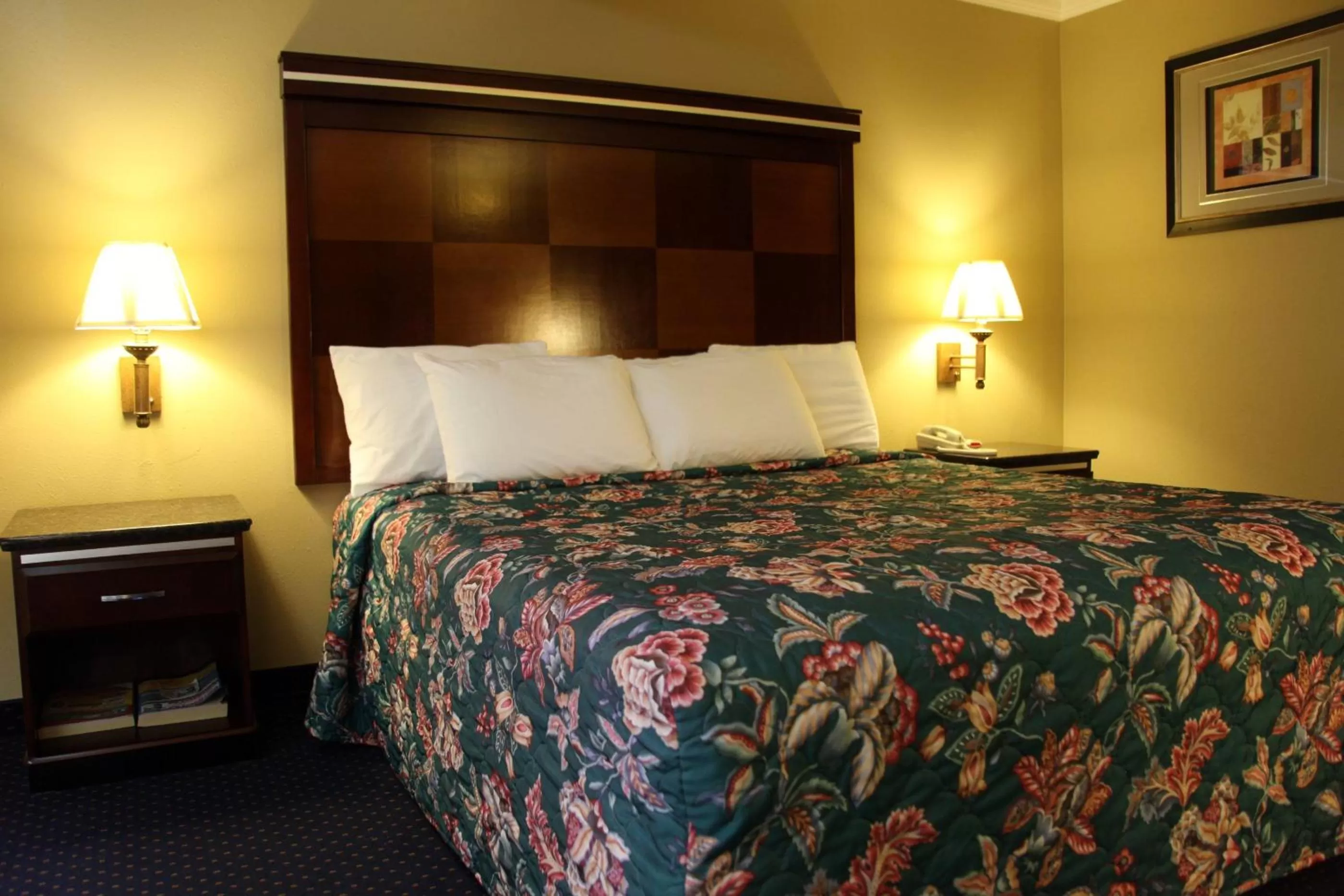 King Room in Inn at Bayshore