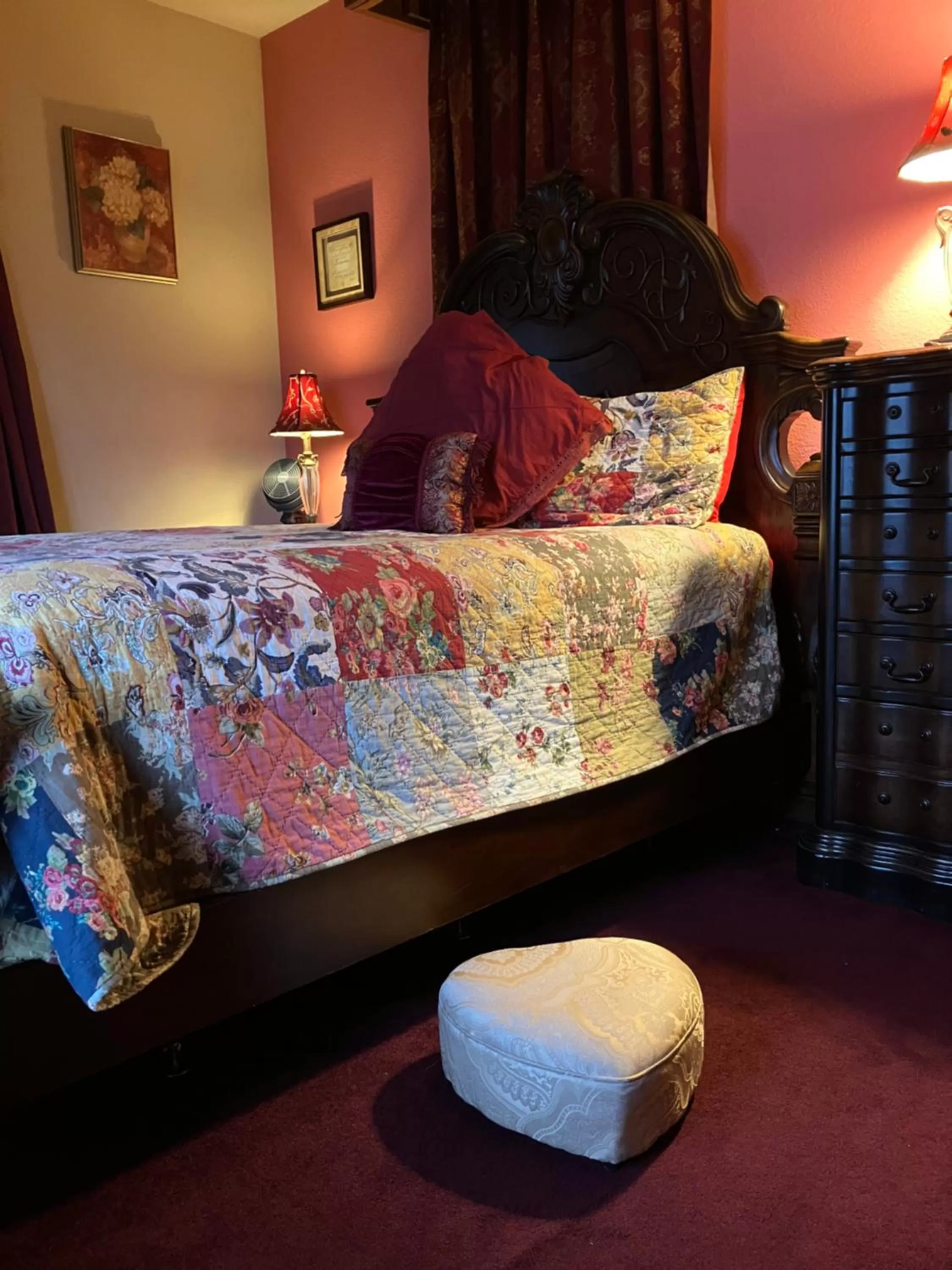 Junior Suite with Balcony in All Seasons Inn