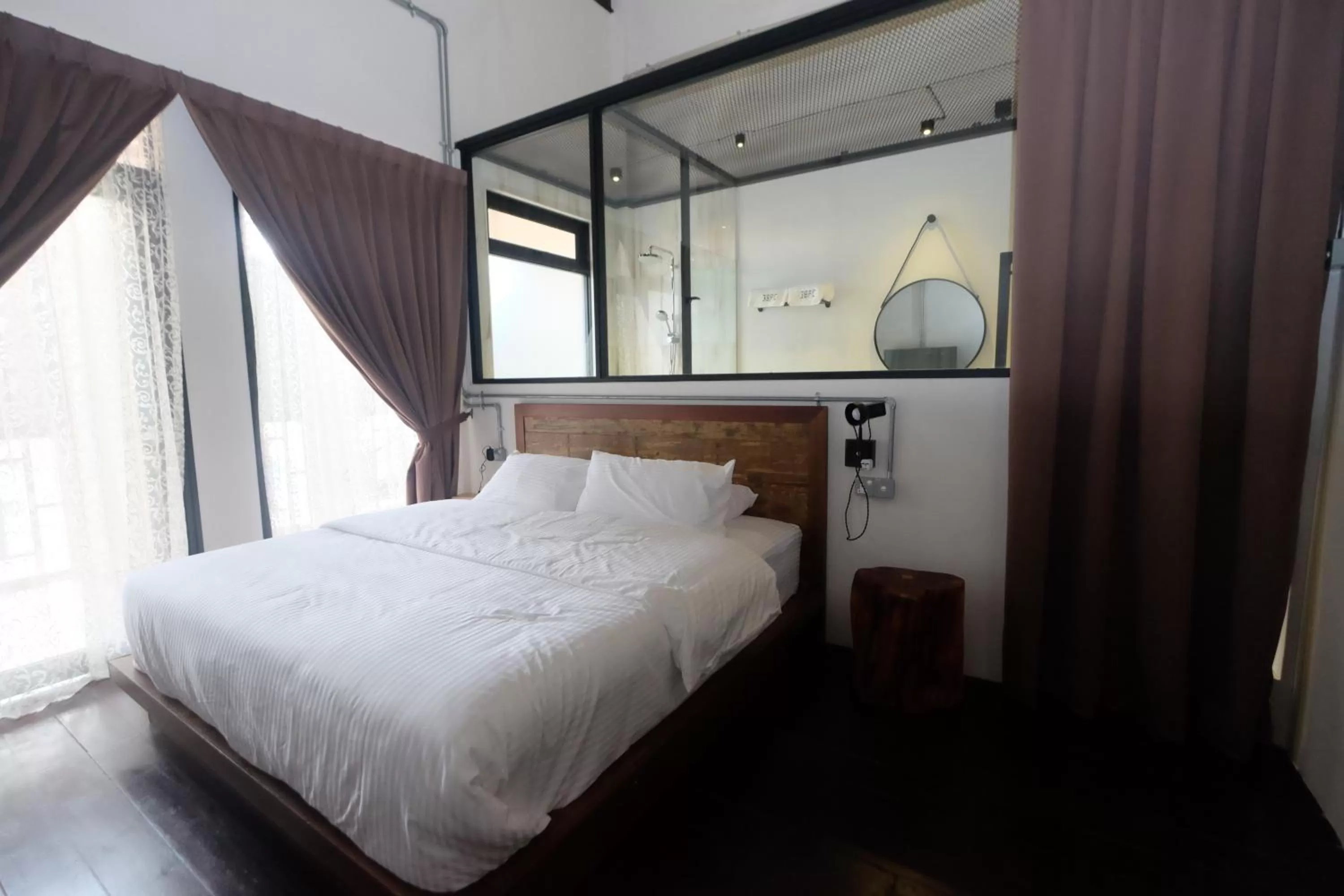 King Room with Balcony in 38PC Boutique Hotel
