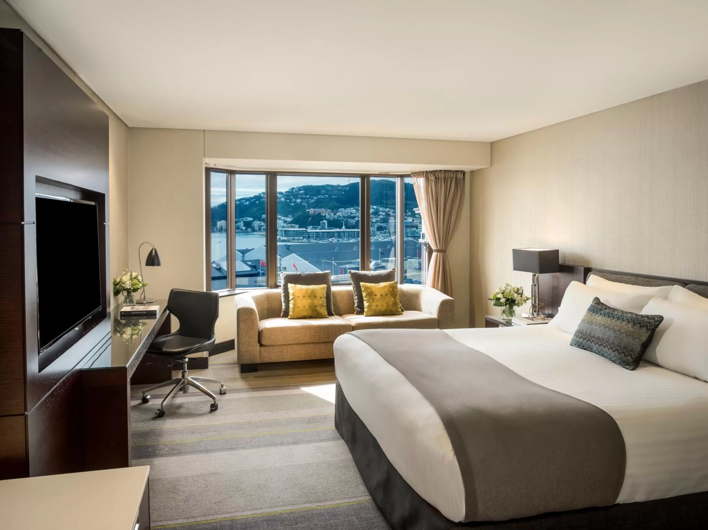 Premium King Room with Harbor View in InterContinental Wellington by IHG