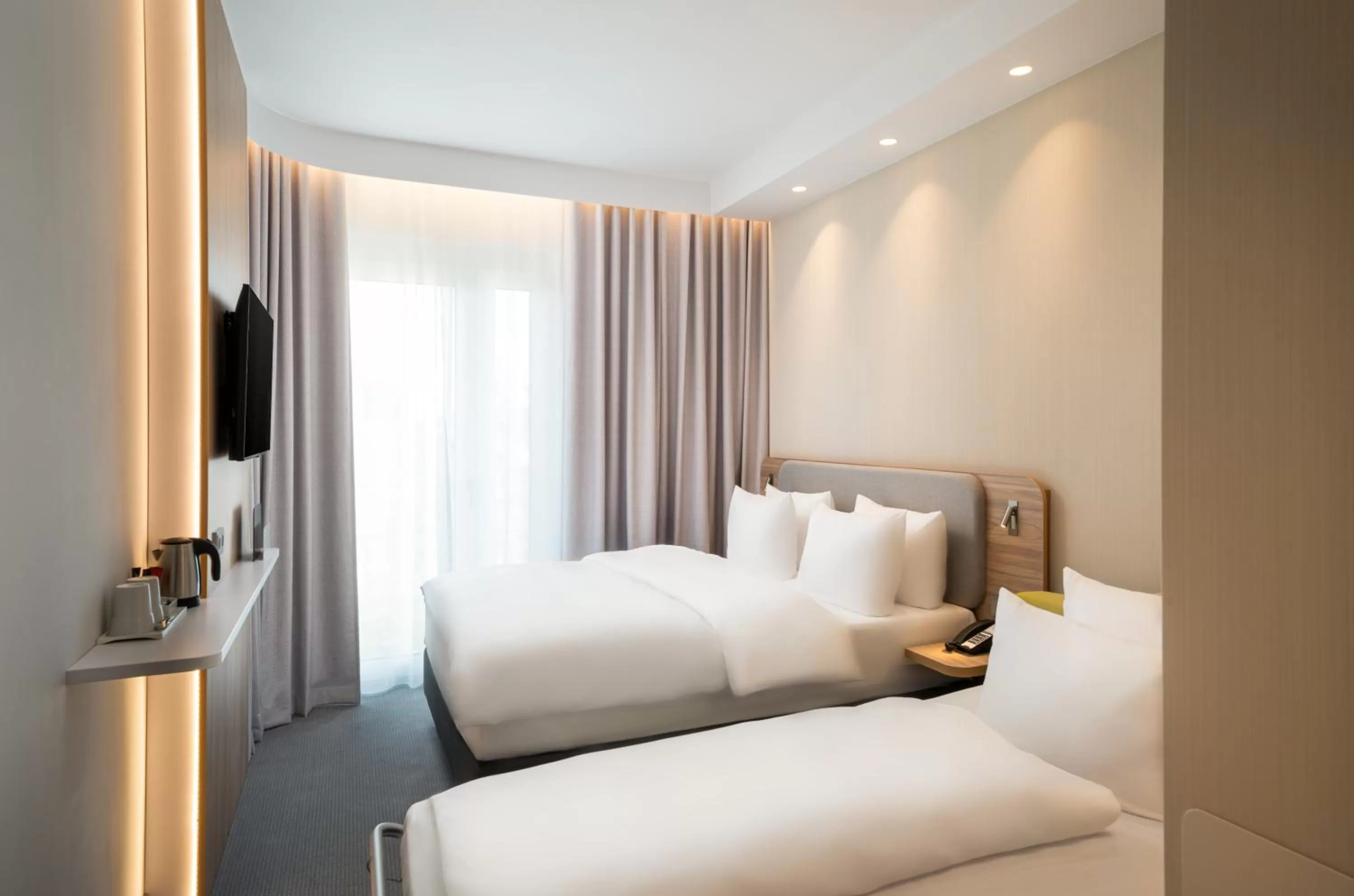 Standard Queen Room with Sofa Bed and Mountain View in Holiday Inn Express - Rosenheim by IHG